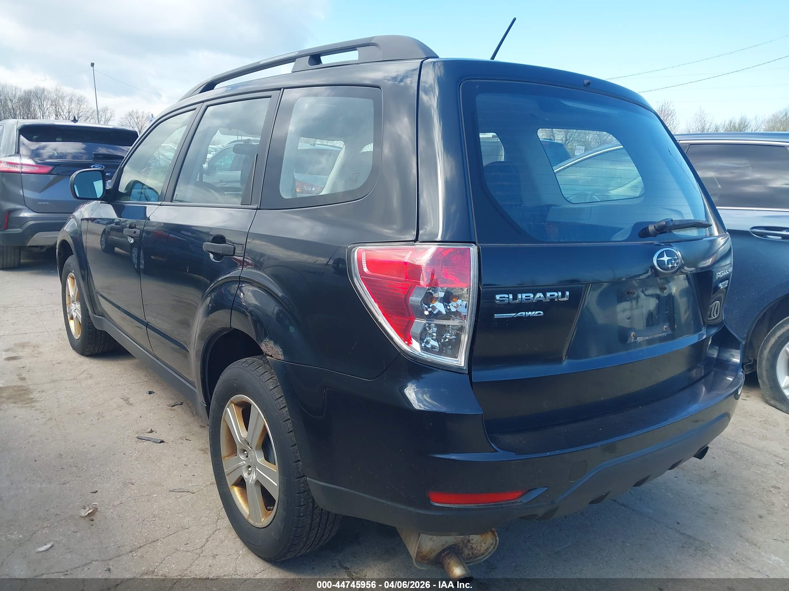 SUBARU FORESTER image 3