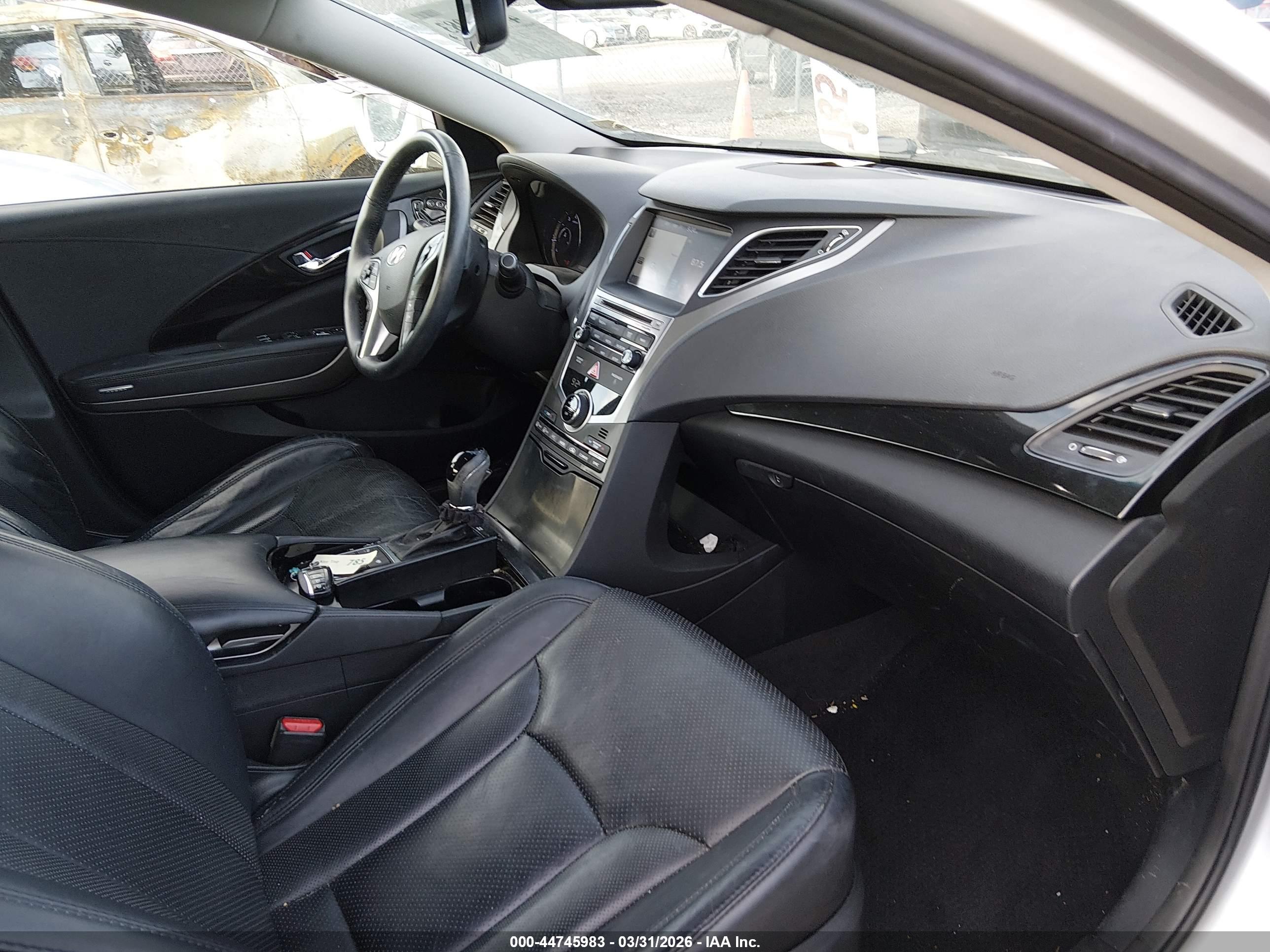 HYUNDAI AZERA image 5
