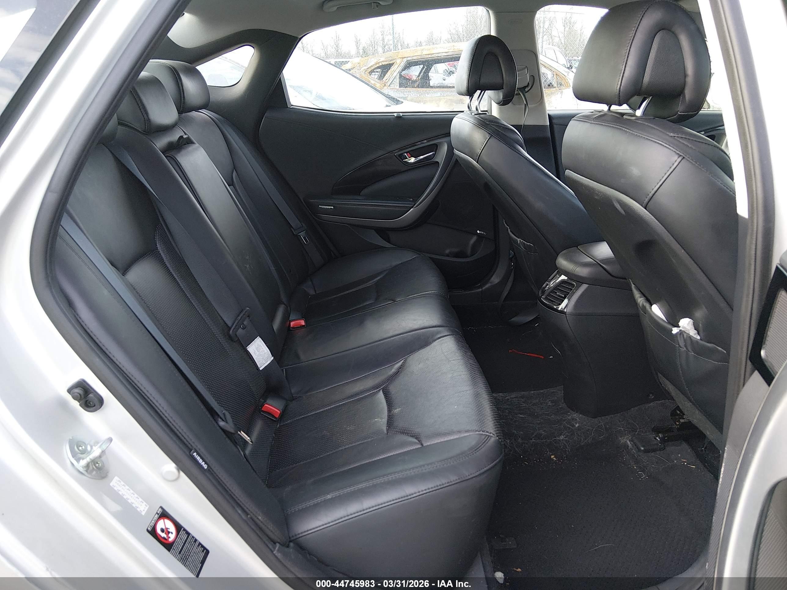 HYUNDAI AZERA image 8