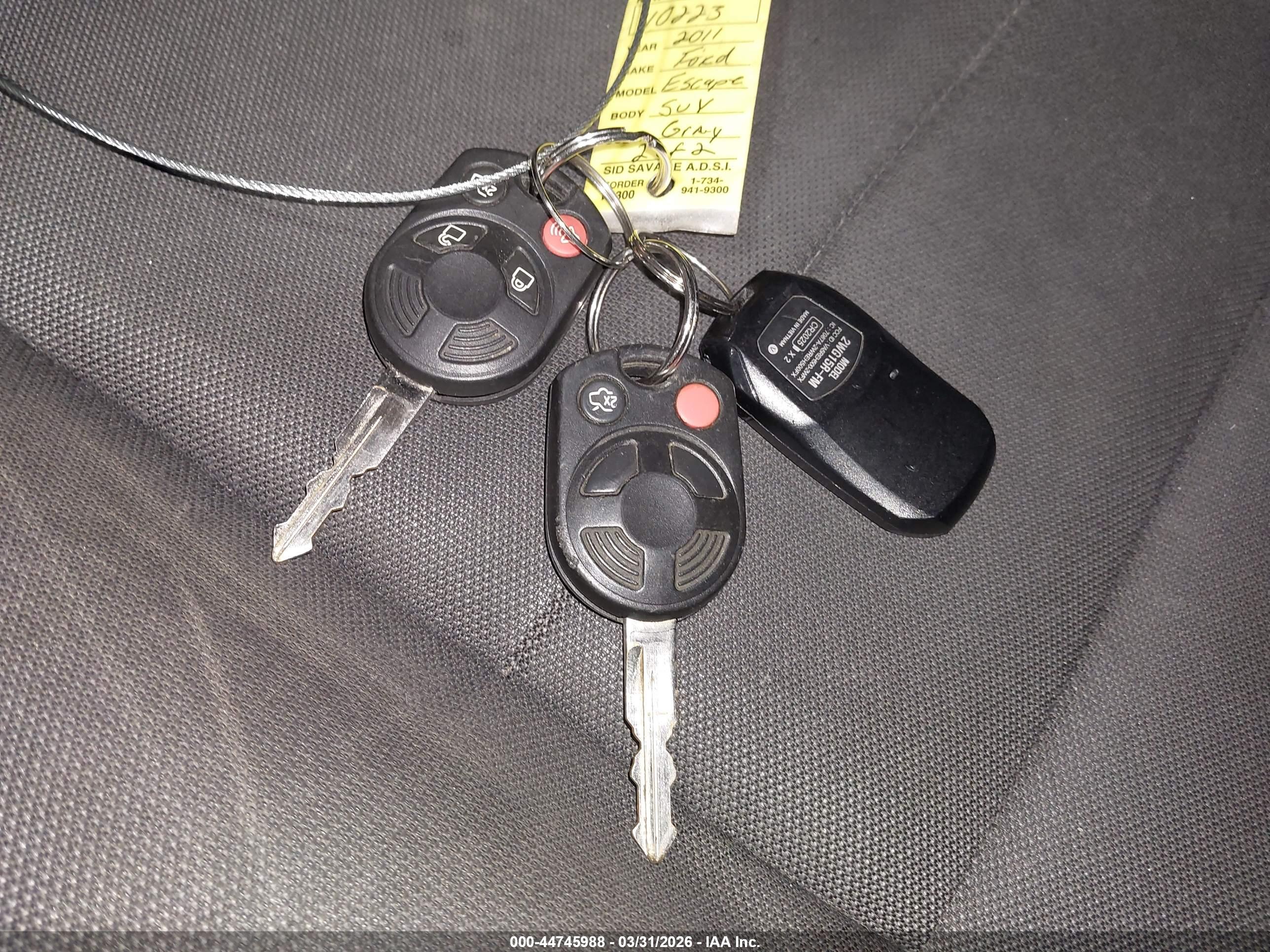 FORD ESCAPE image 11