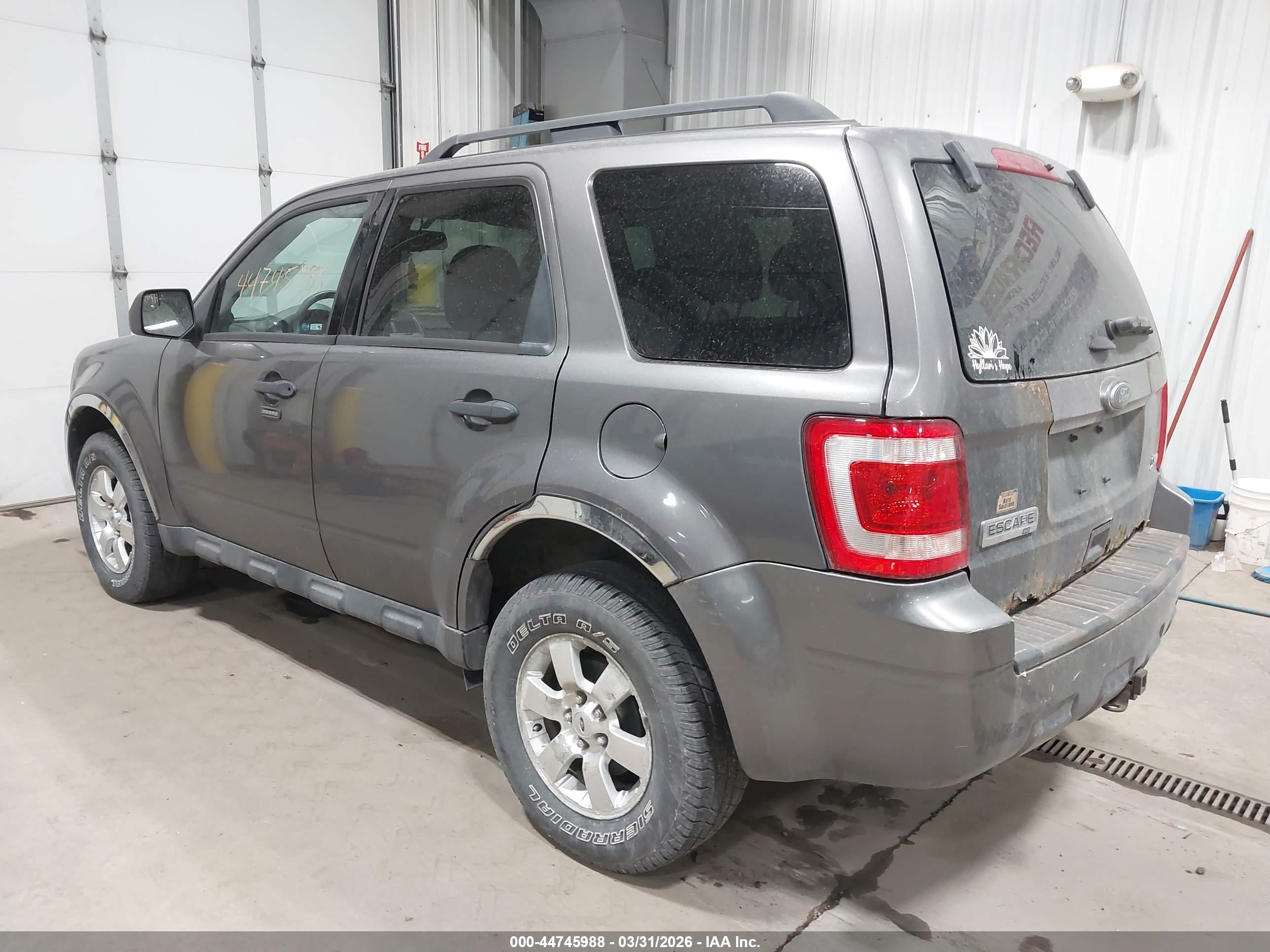 FORD ESCAPE image 3