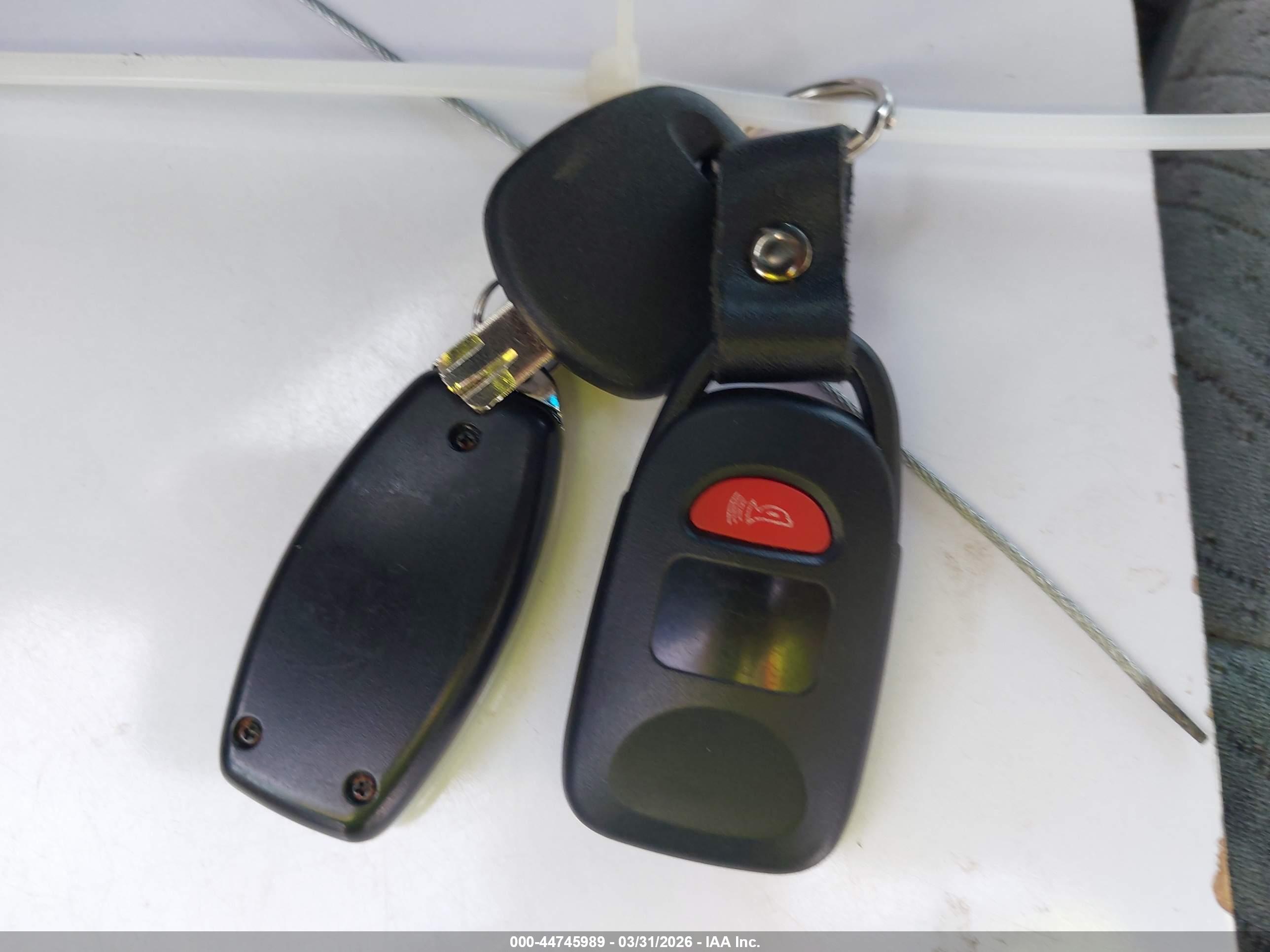 TOYOTA SIENNA image 11