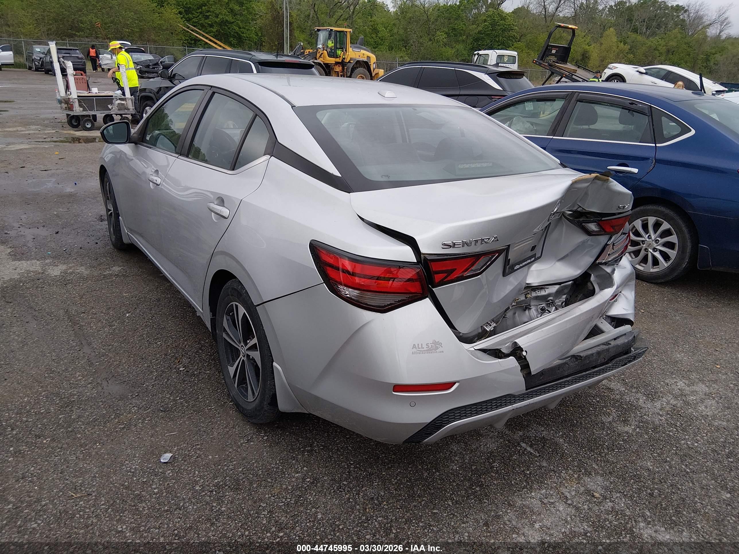 NISSAN SENTRA image 3