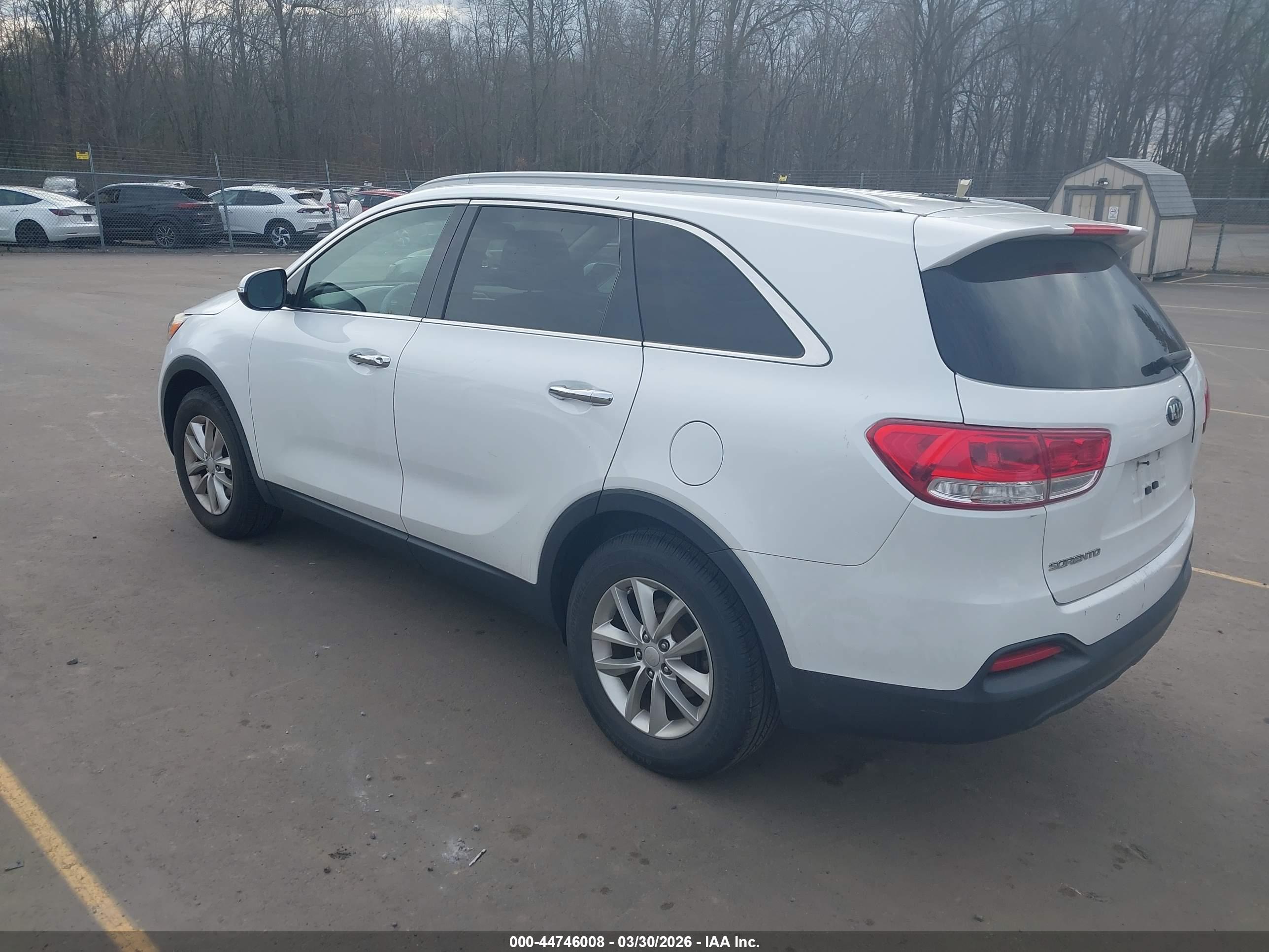 KIA SORENTO image 3