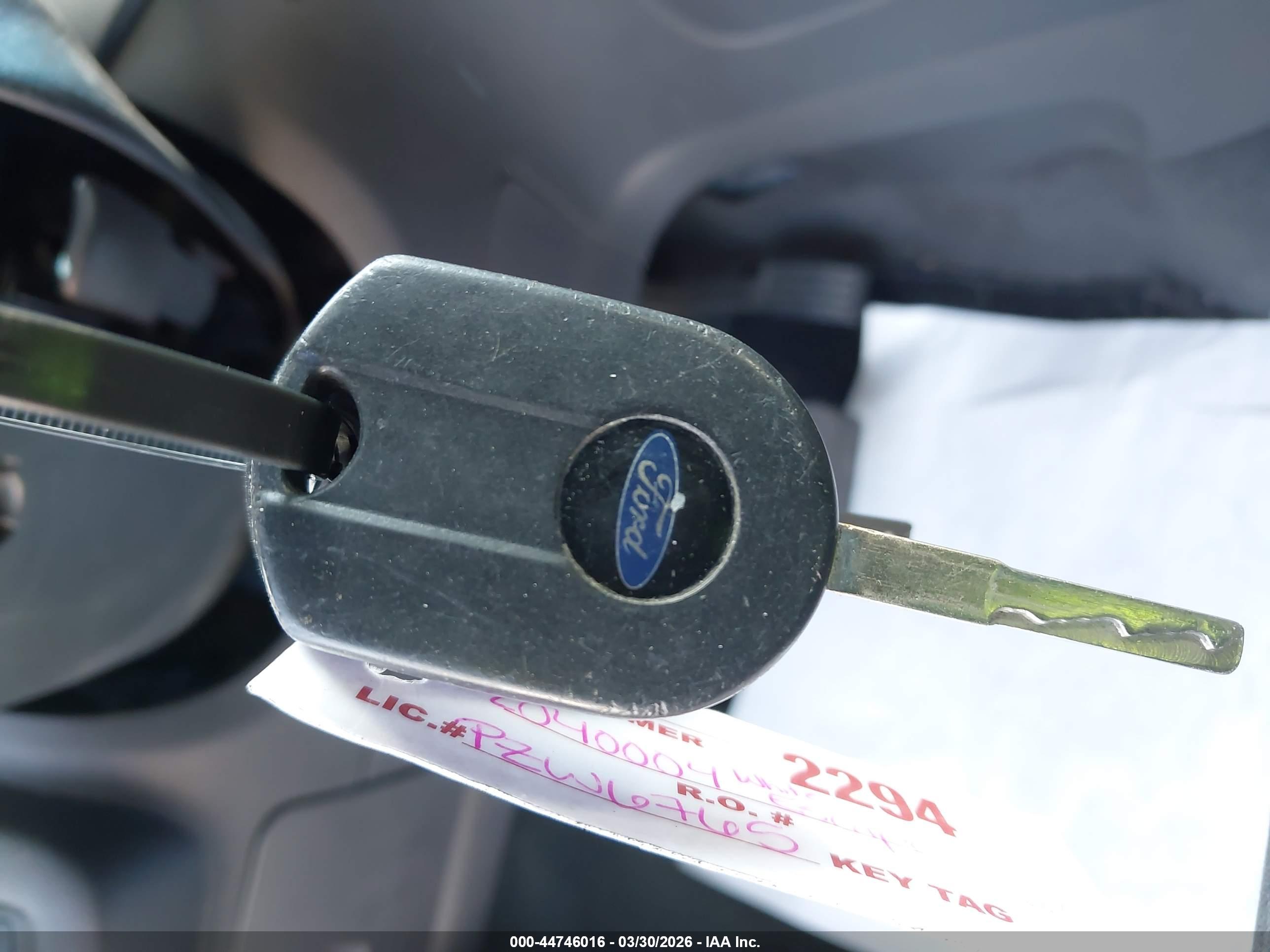 FORD ESCAPE image 11