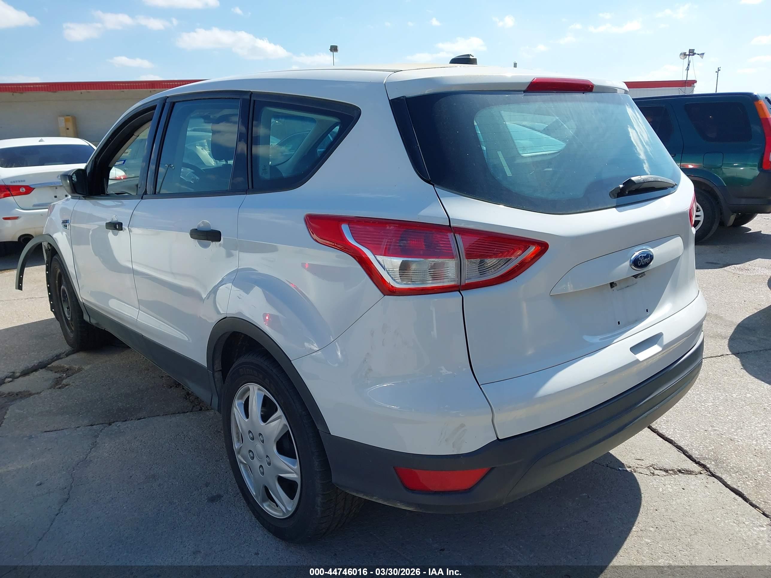 FORD ESCAPE image 3