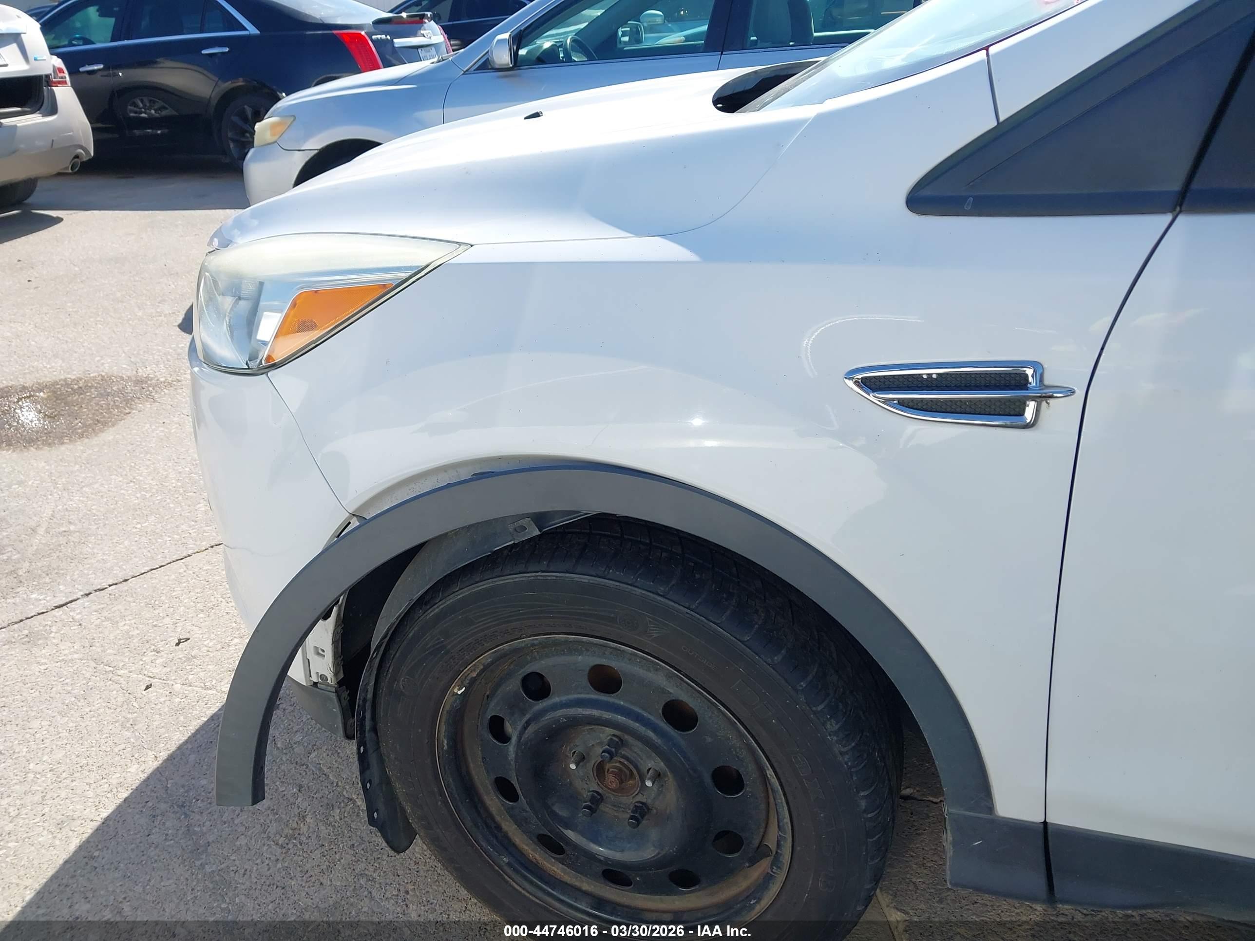 FORD ESCAPE image 6
