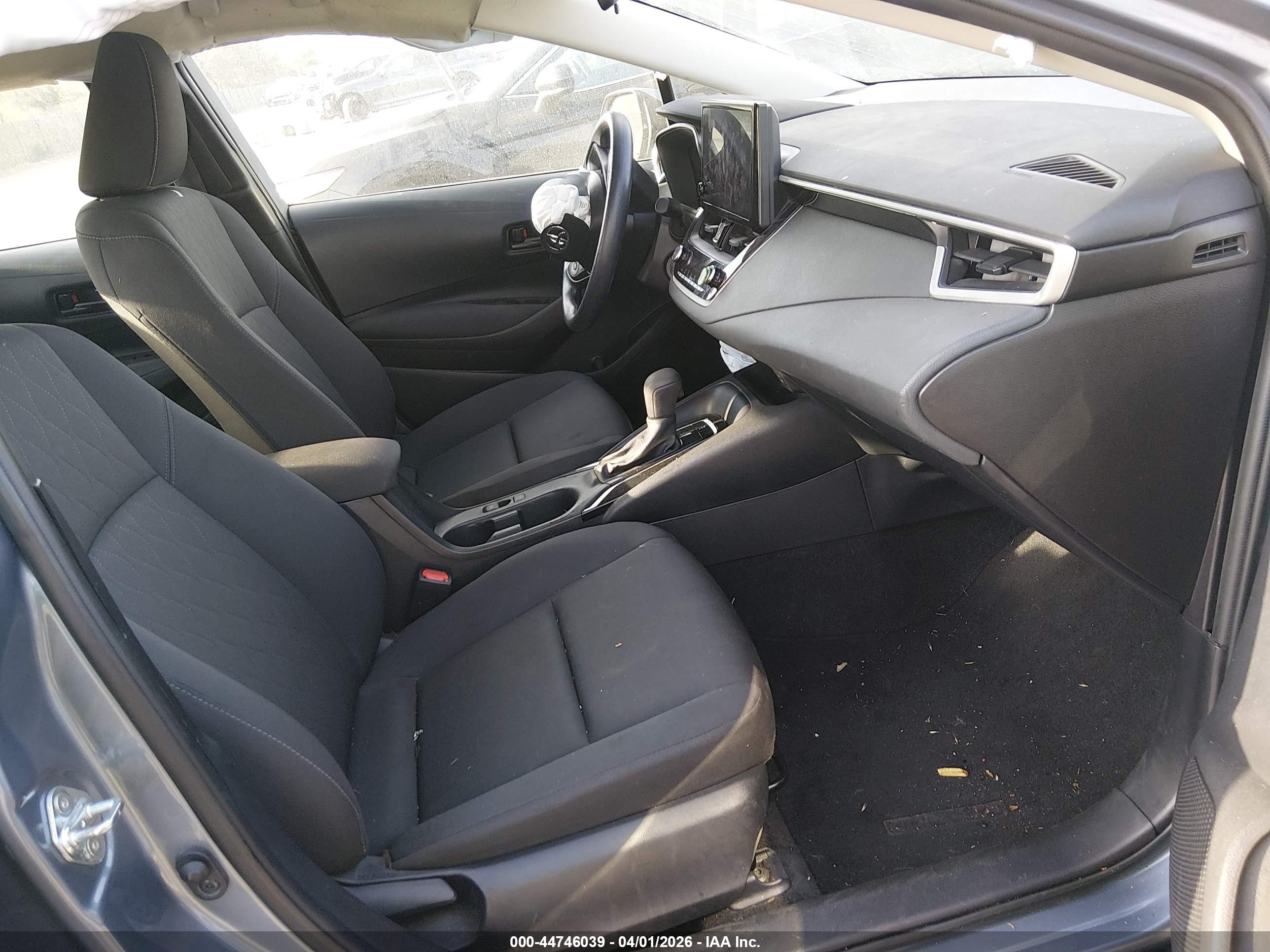 TOYOTA COROLLA image 5