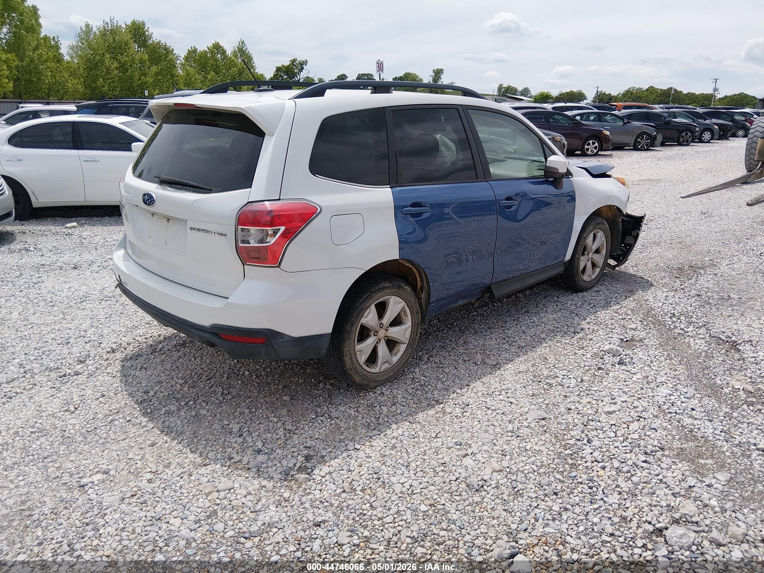 SUBARU FORESTER image 4