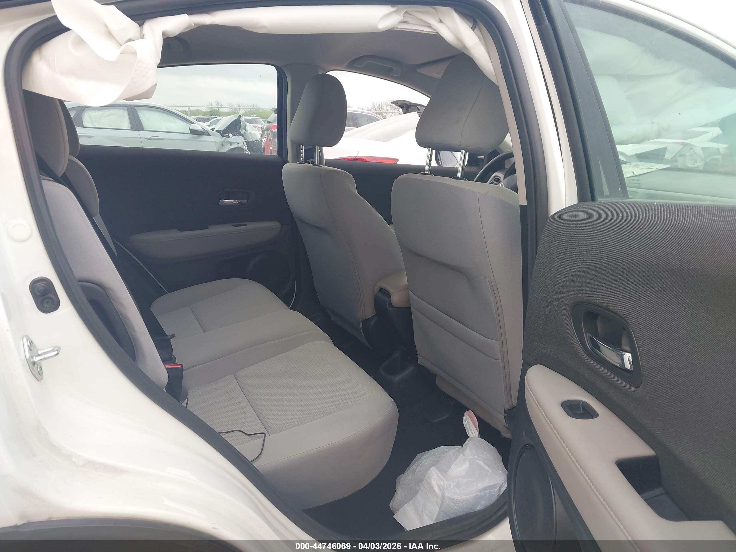 HONDA HR-V image 8
