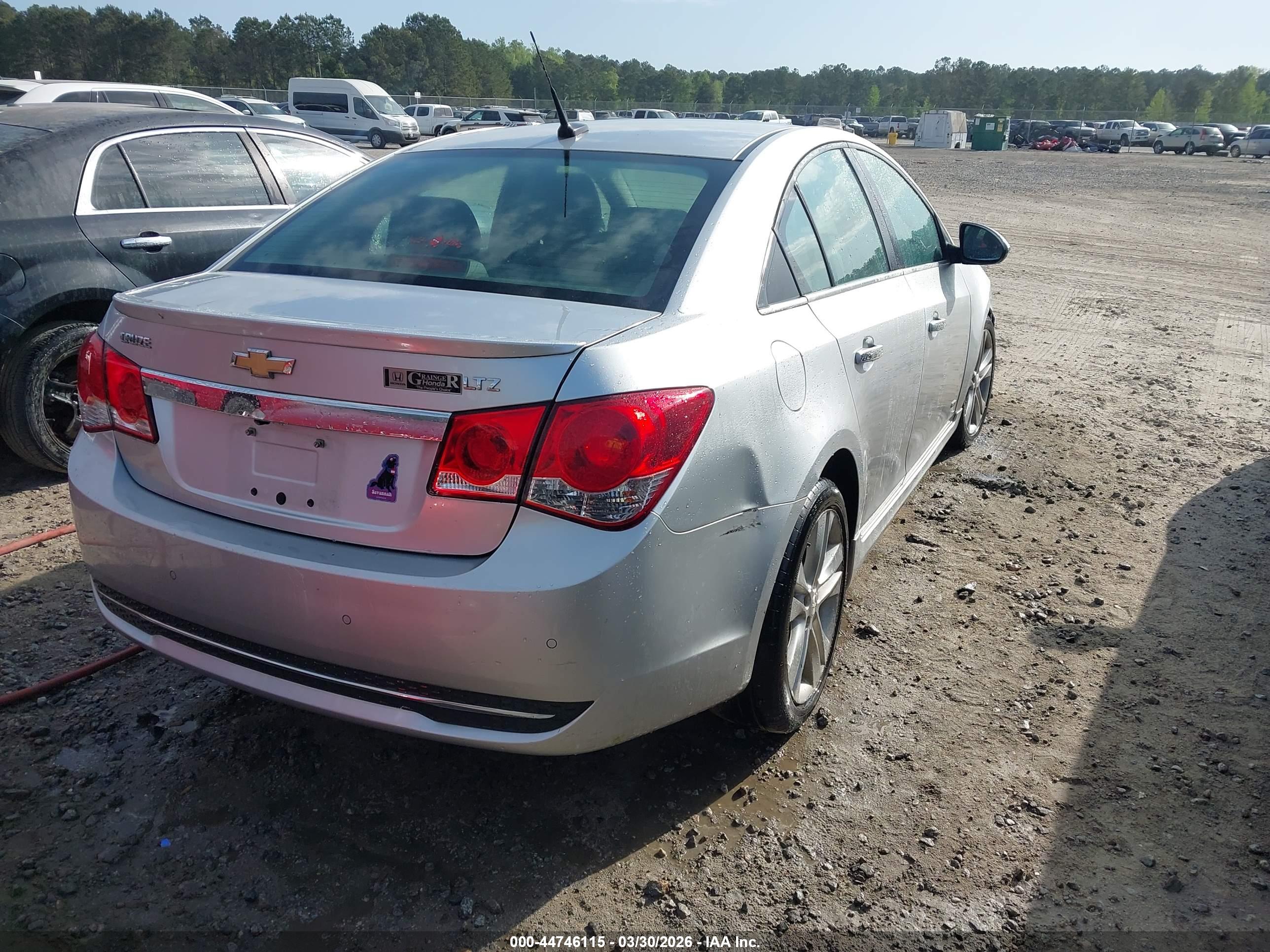 CHEVROLET CRUZE image 4