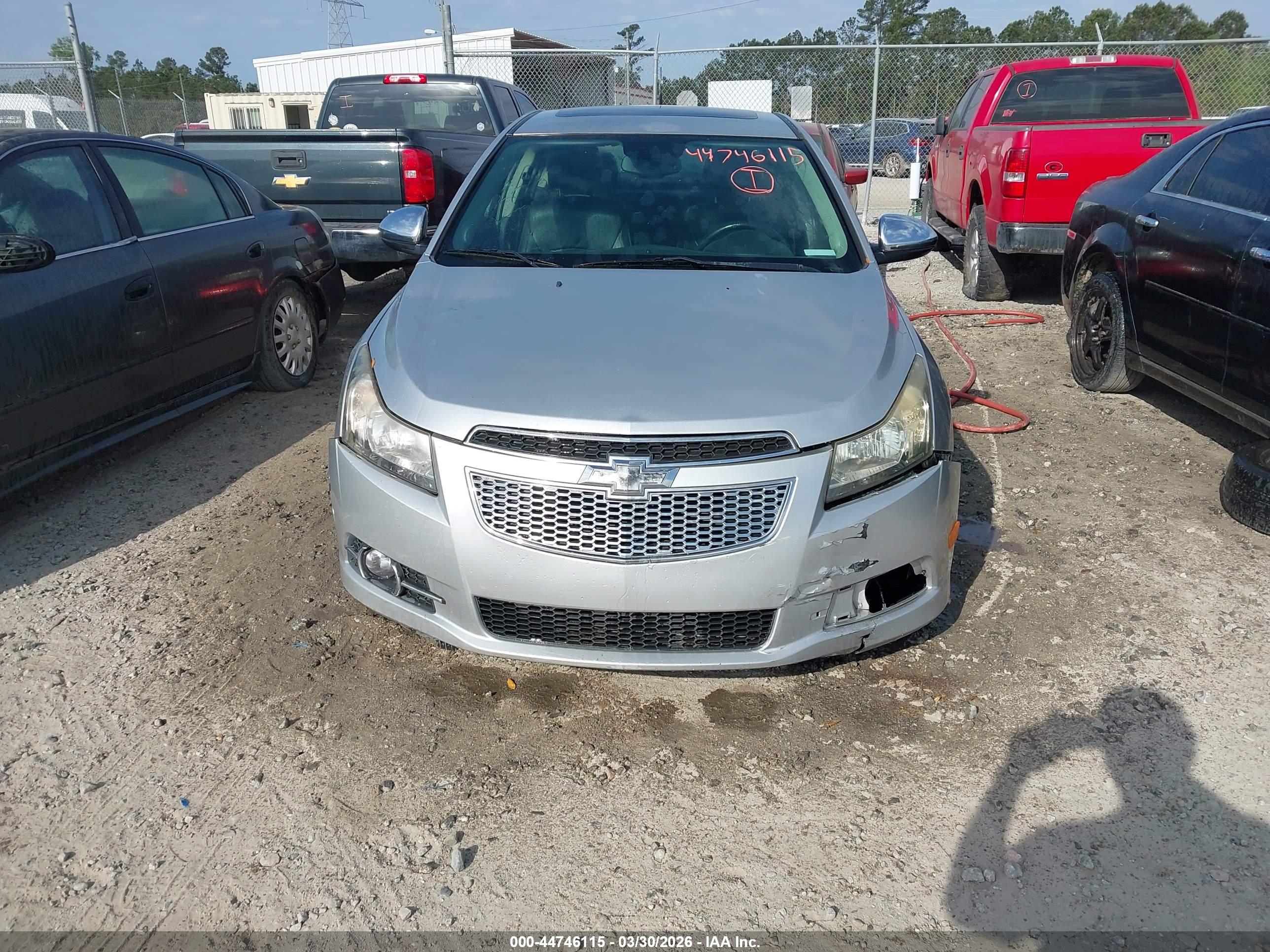 CHEVROLET CRUZE image 6