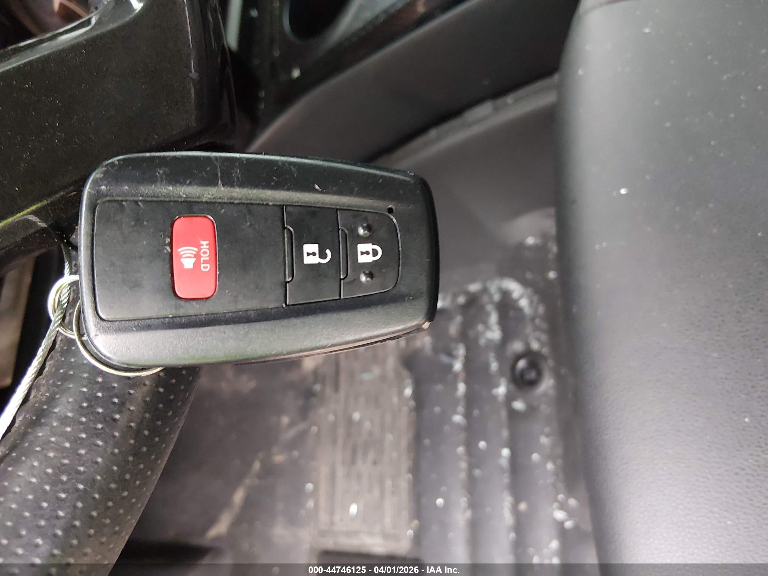 TOYOTA 4RUNNER image 11