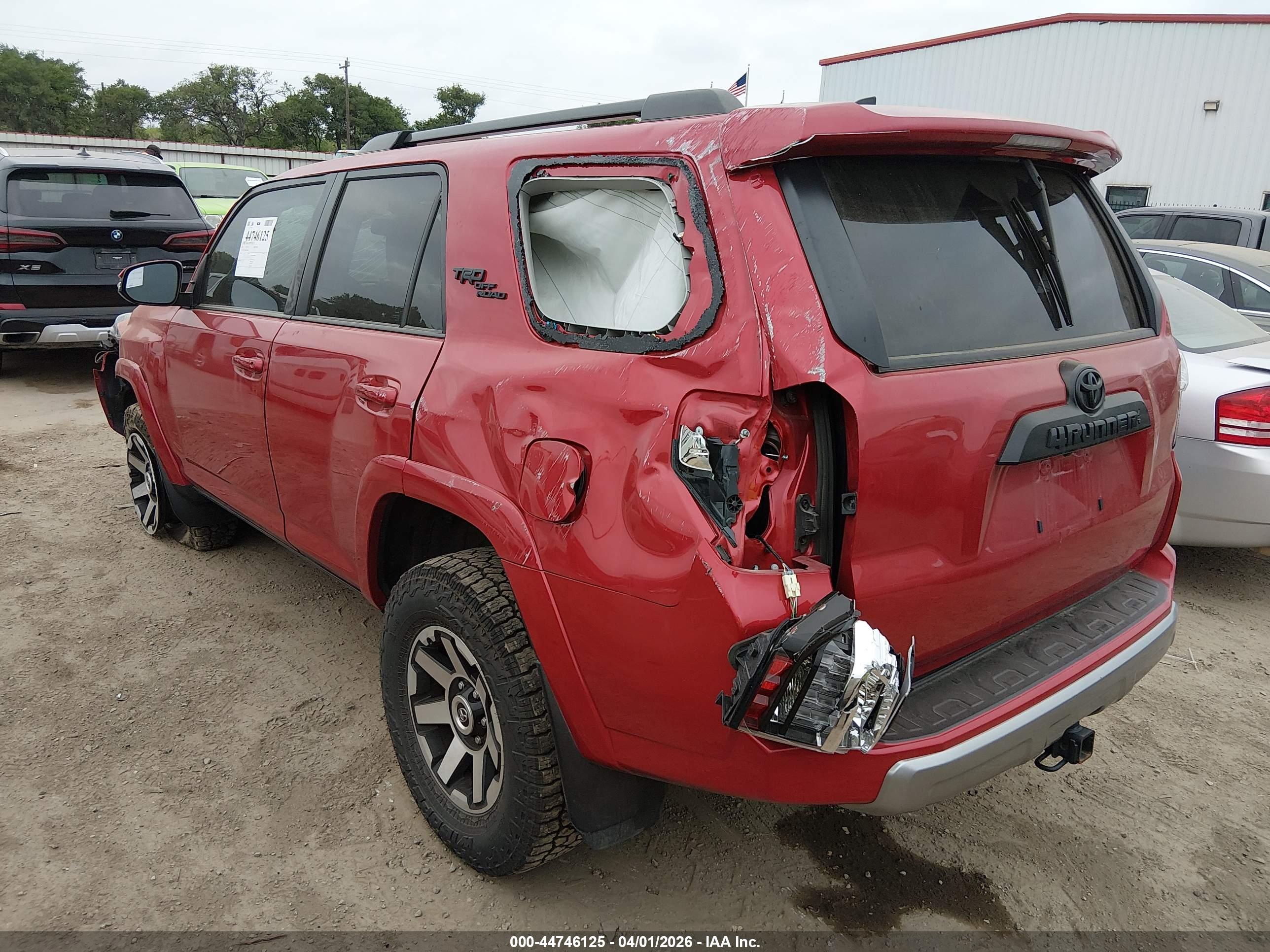 TOYOTA 4RUNNER image 3