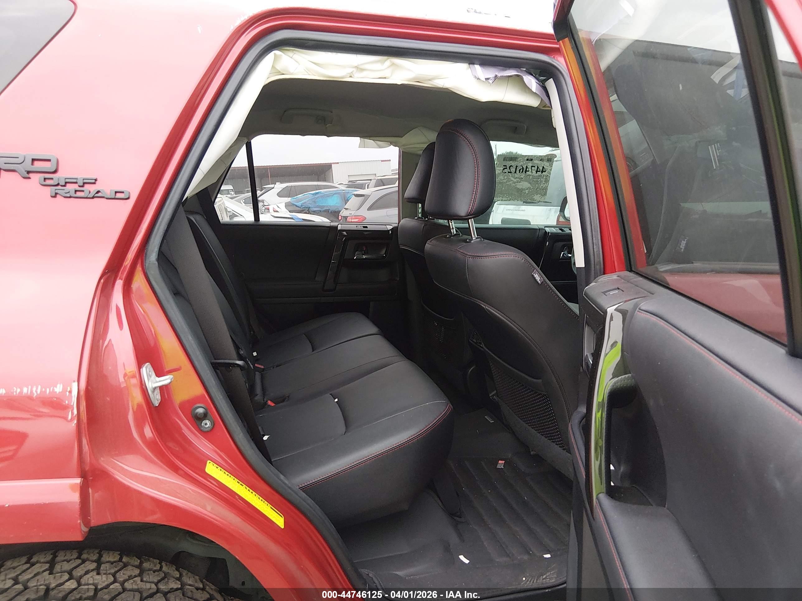 TOYOTA 4RUNNER image 8