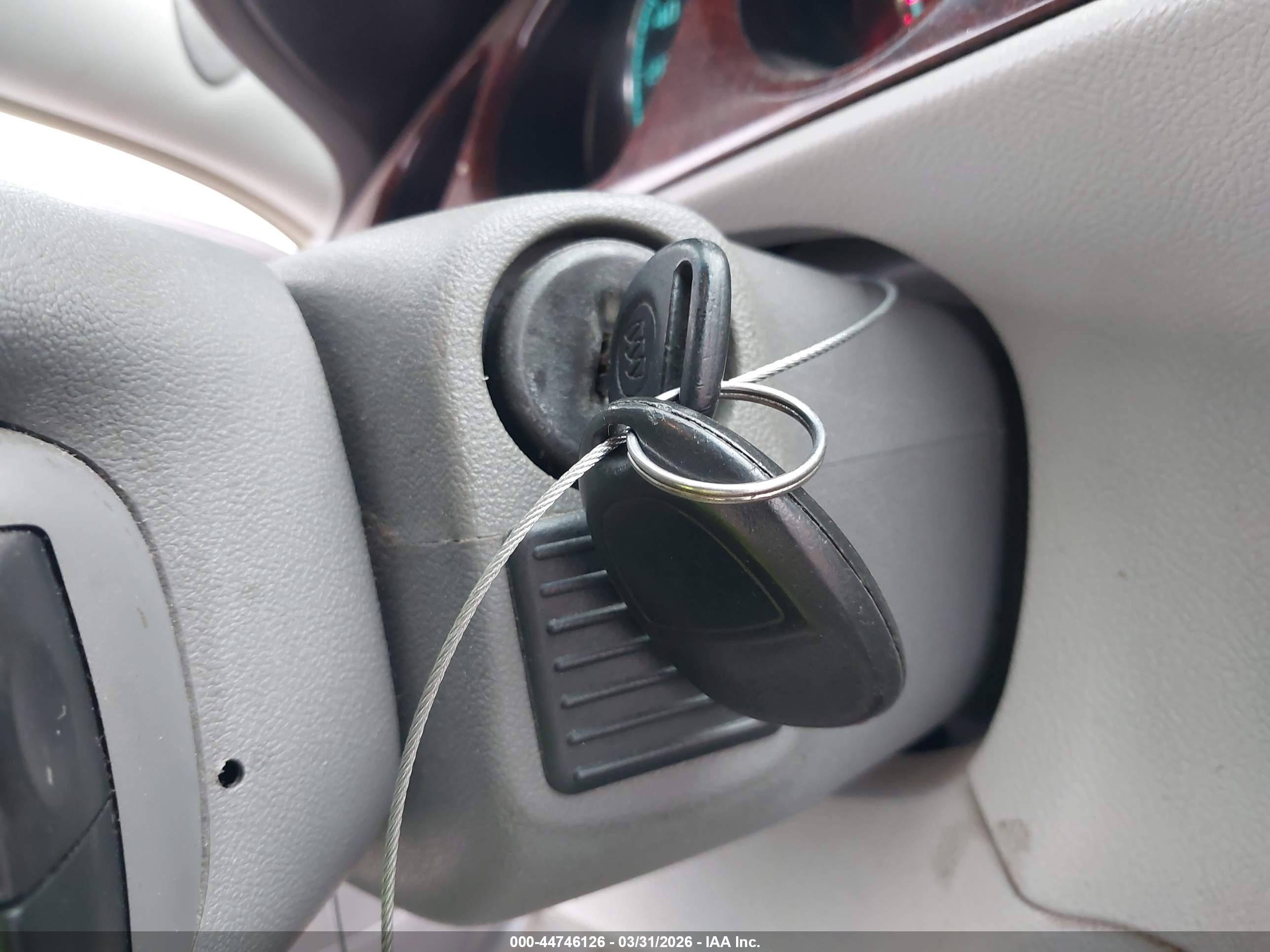 BUICK LUCERNE image 11
