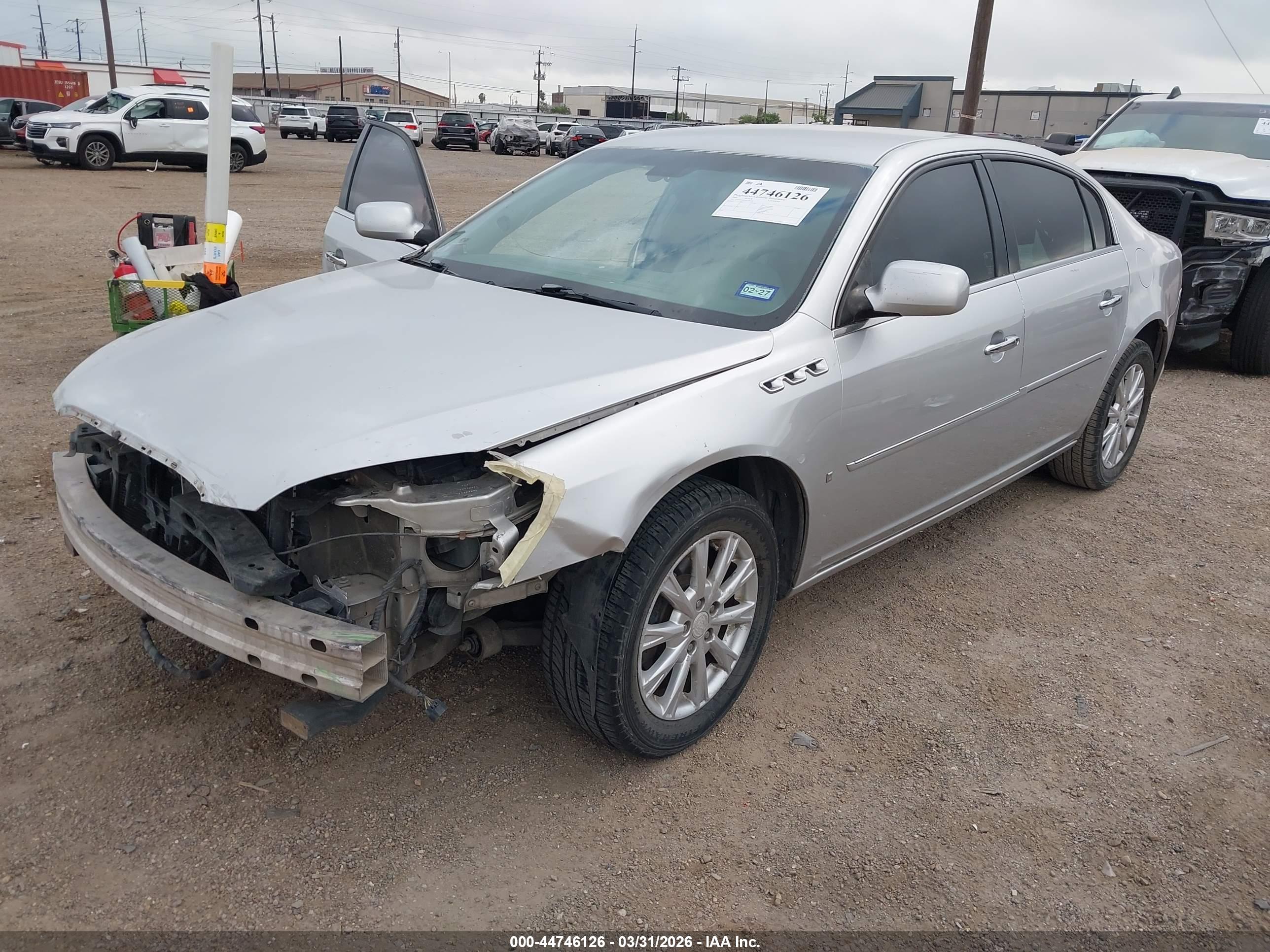 BUICK LUCERNE image 2
