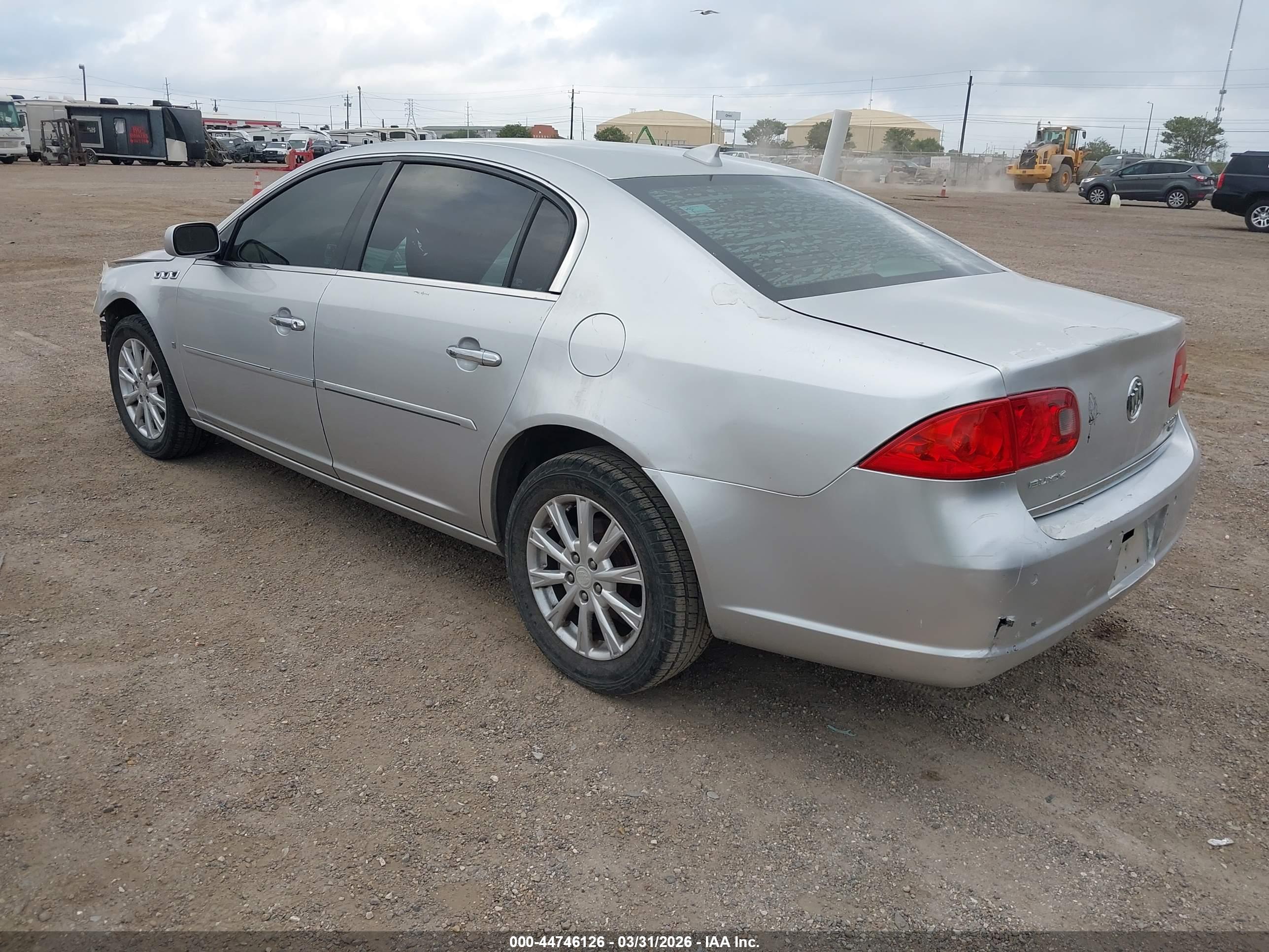 BUICK LUCERNE image 3