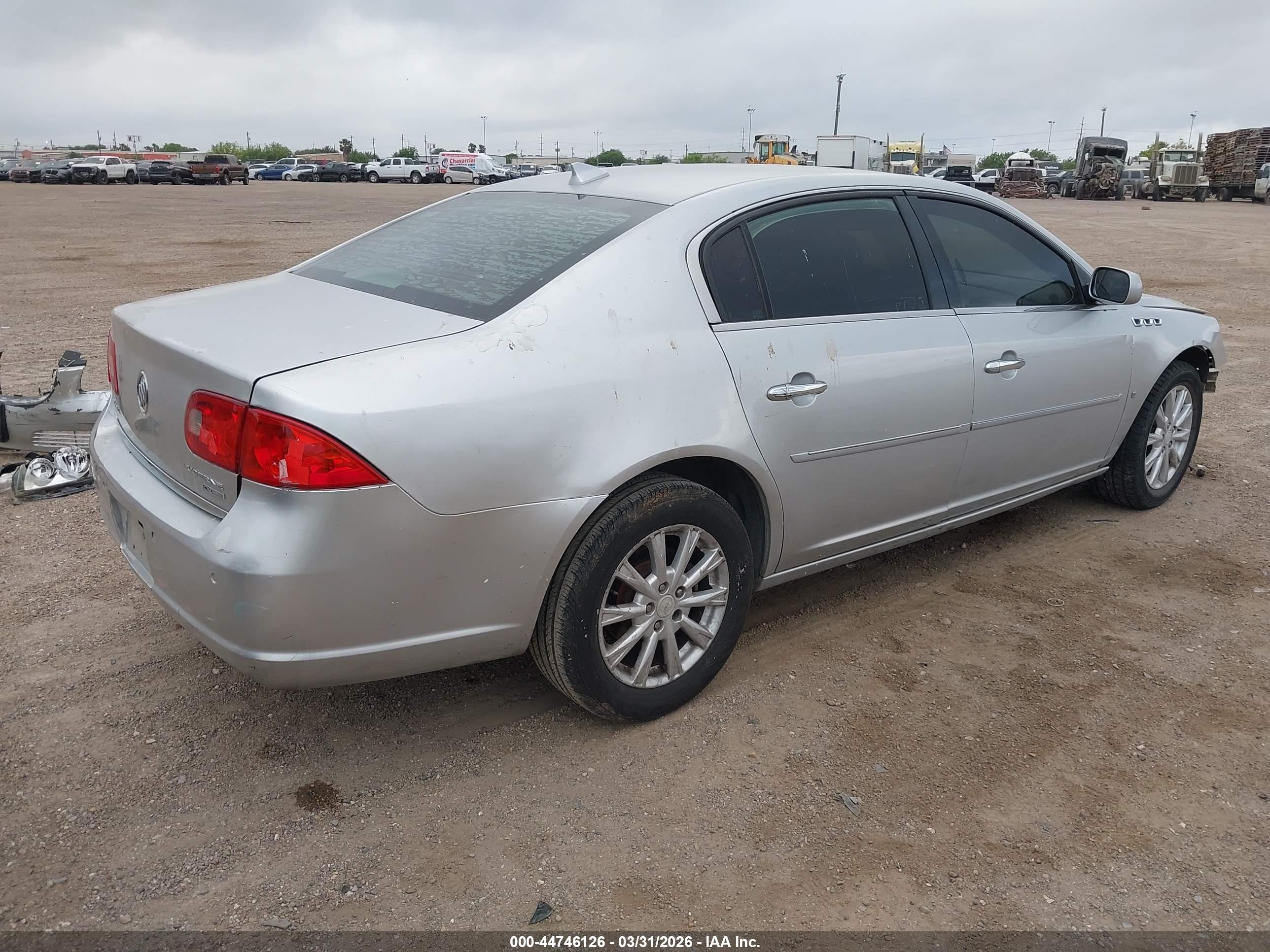 BUICK LUCERNE image 4
