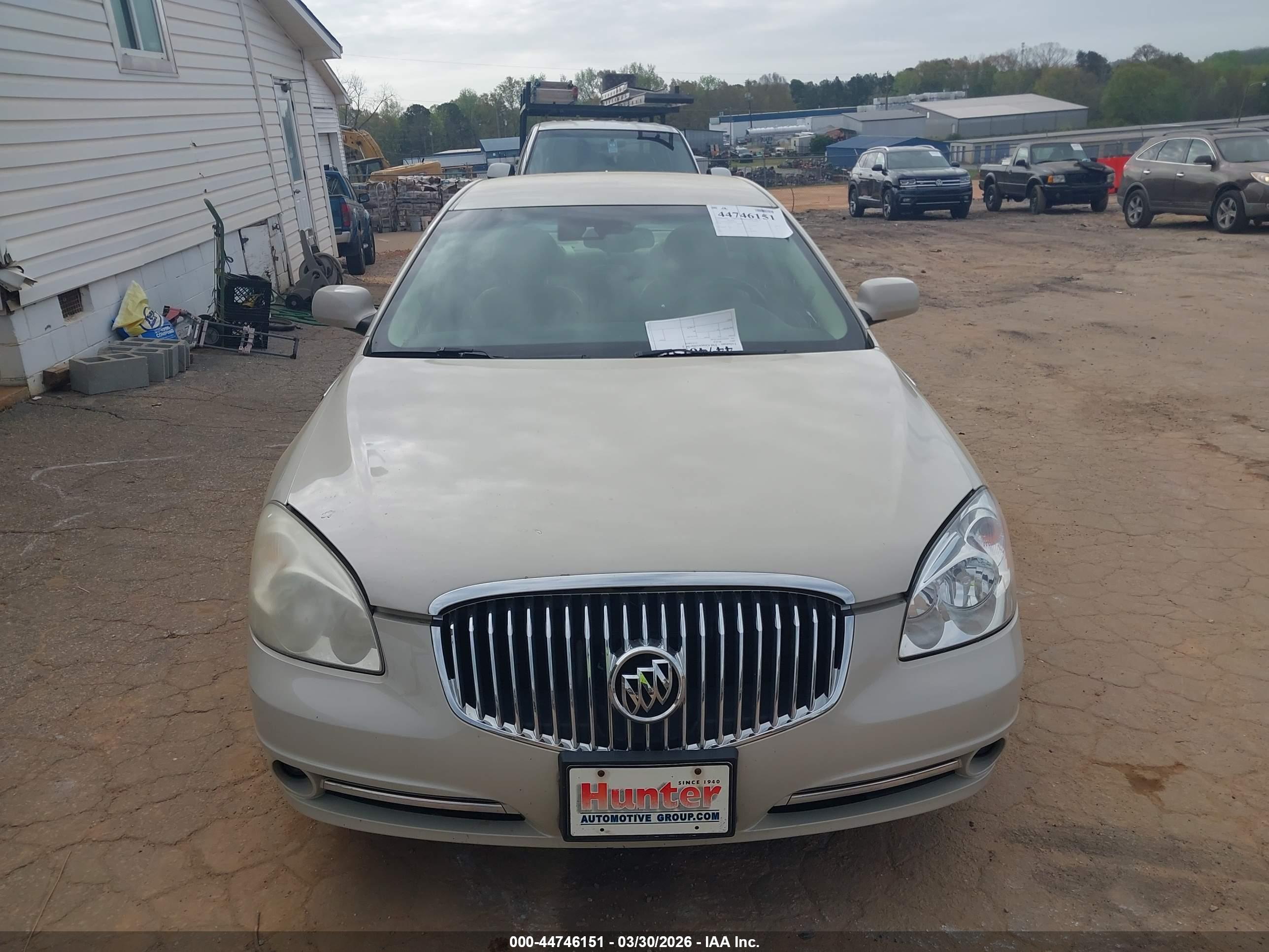 BUICK LUCERNE image 6