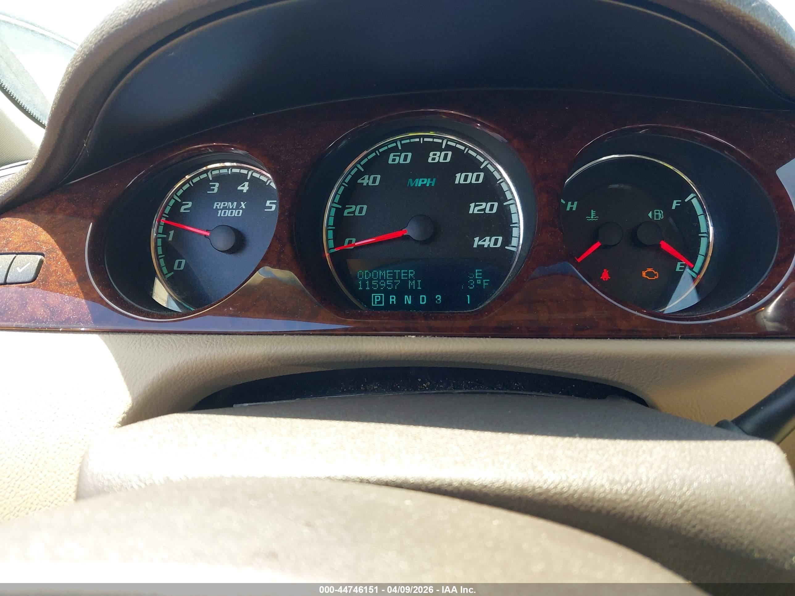 BUICK LUCERNE image 7