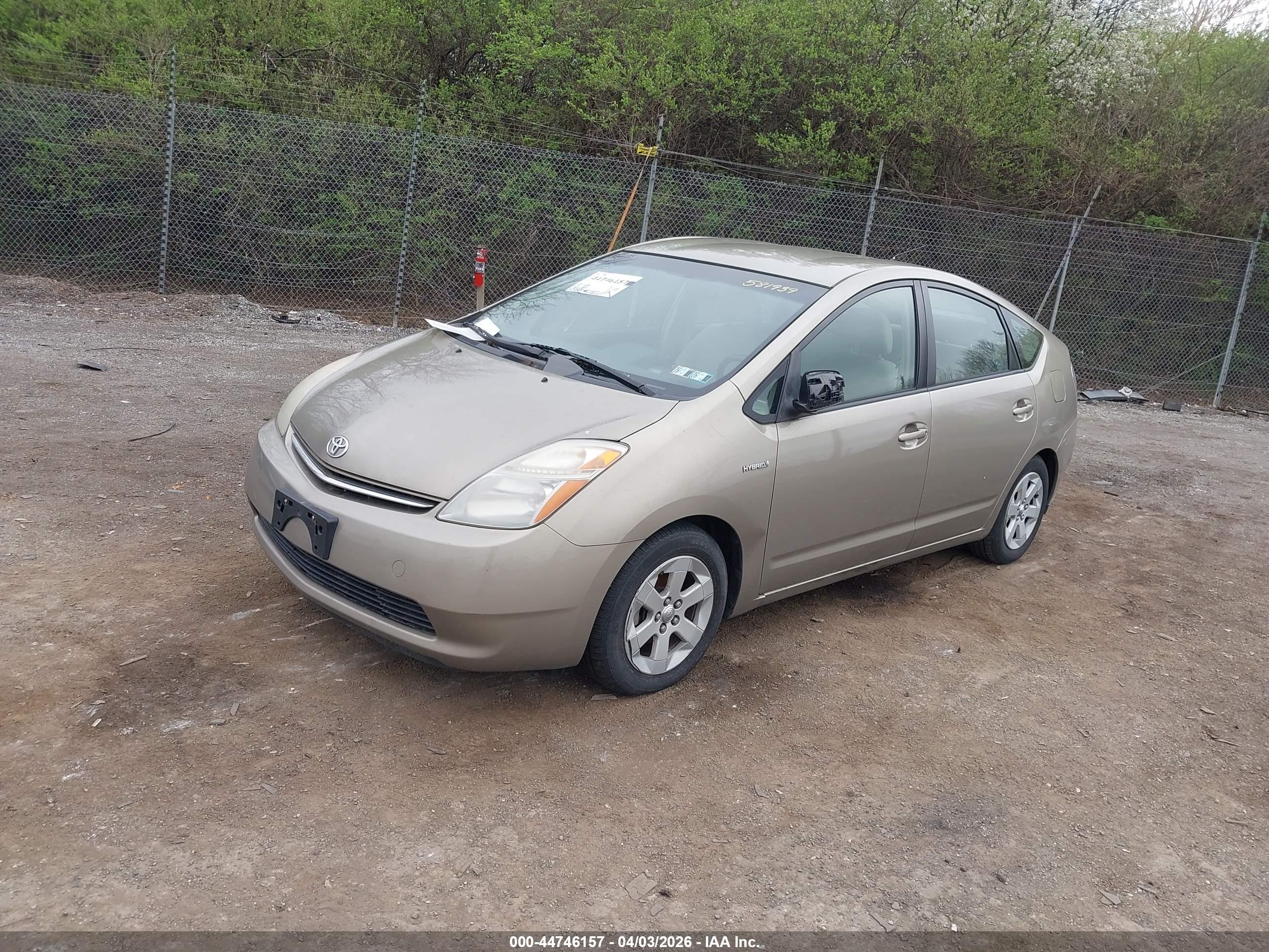 TOYOTA PRIUS image 2