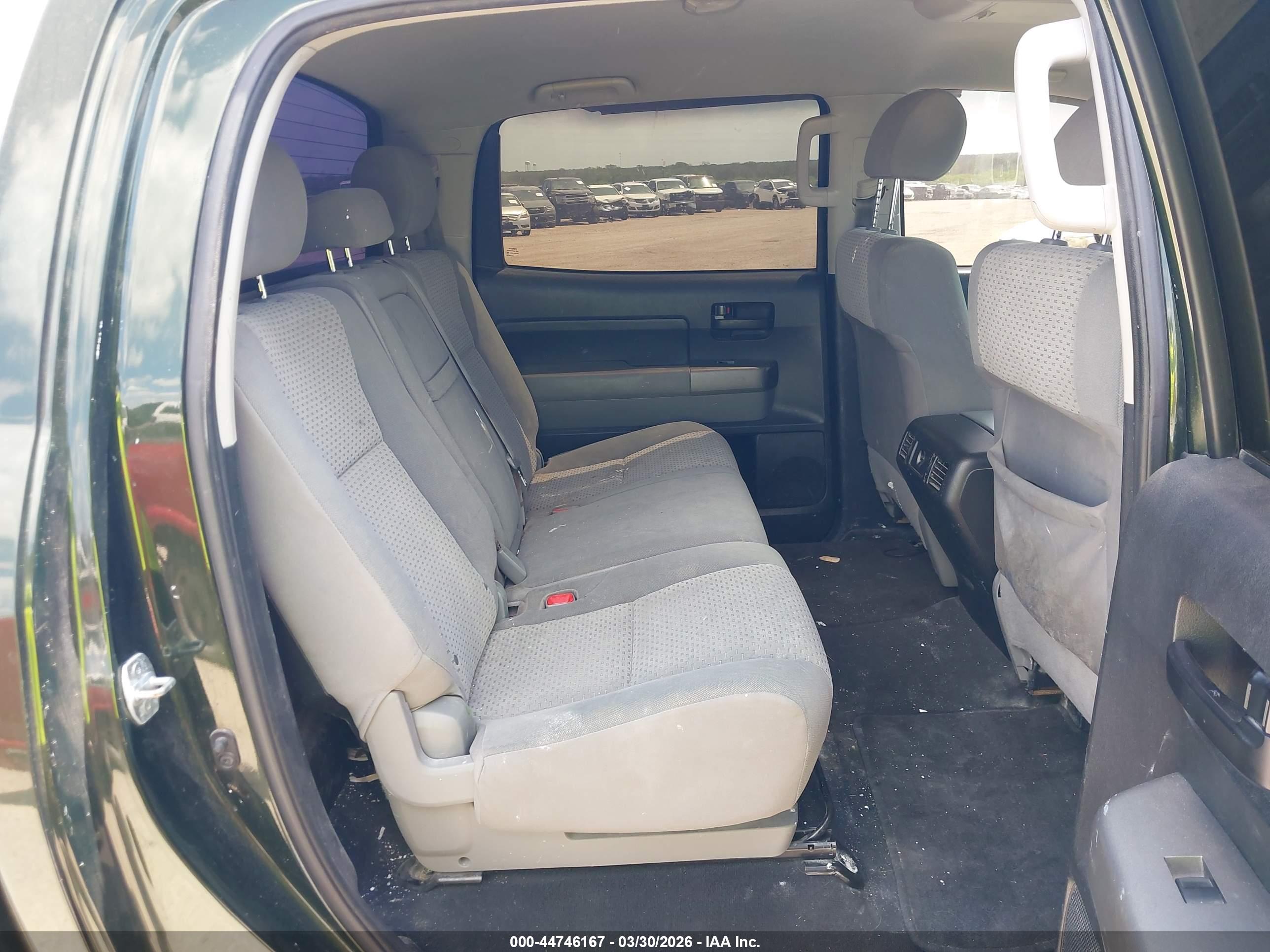 TOYOTA TUNDRA image 8