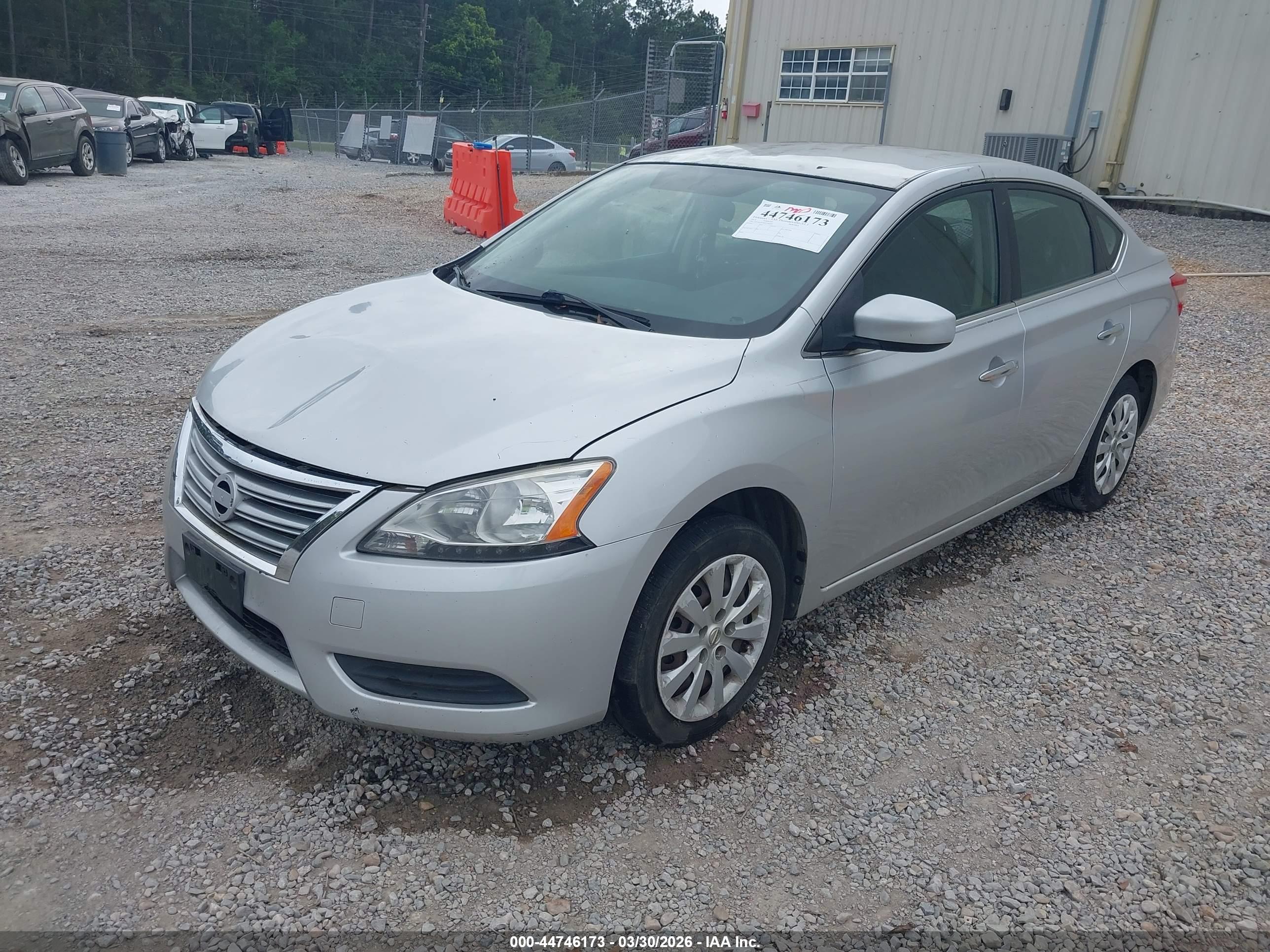 NISSAN SENTRA image 2