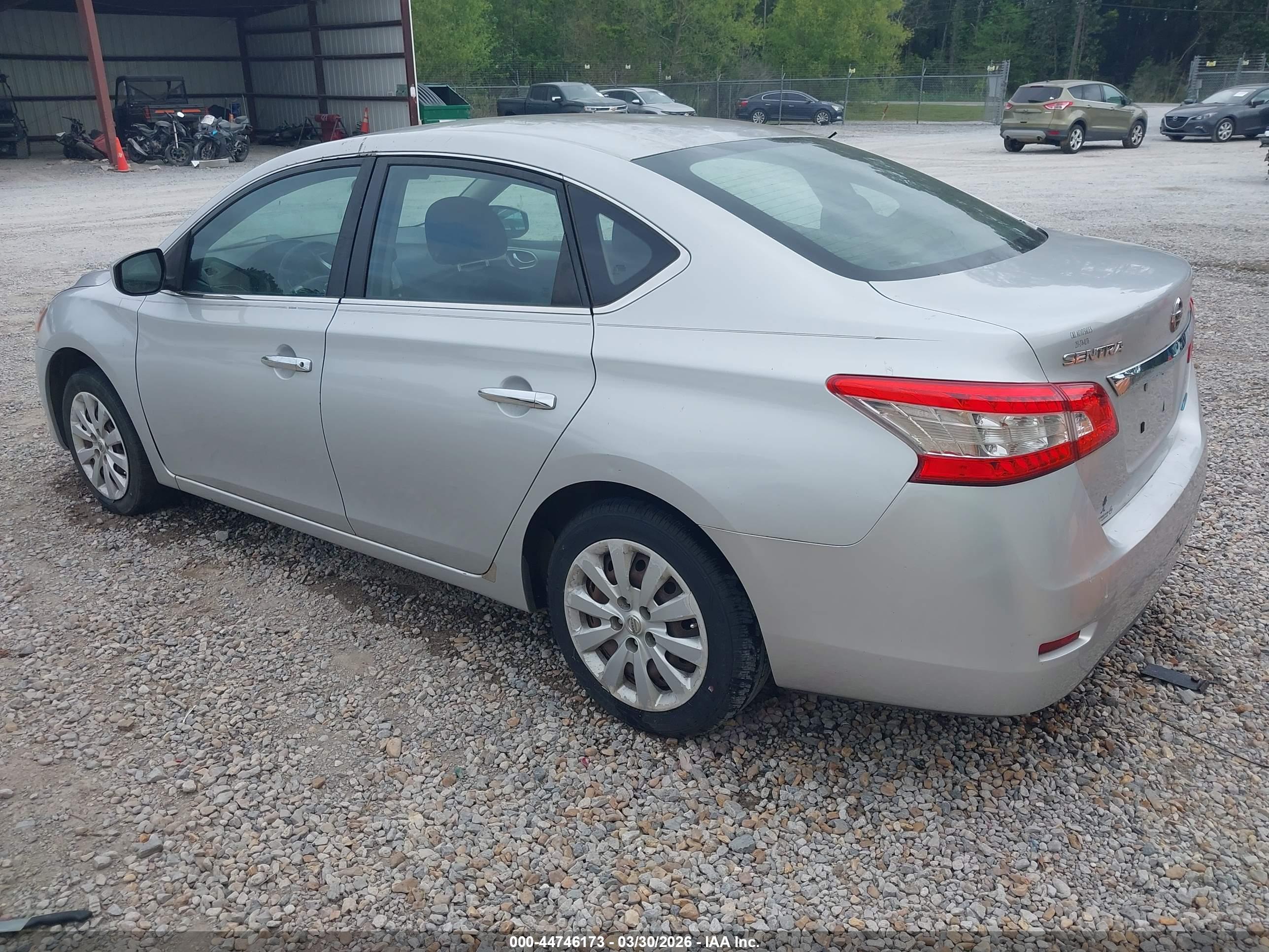 NISSAN SENTRA image 3
