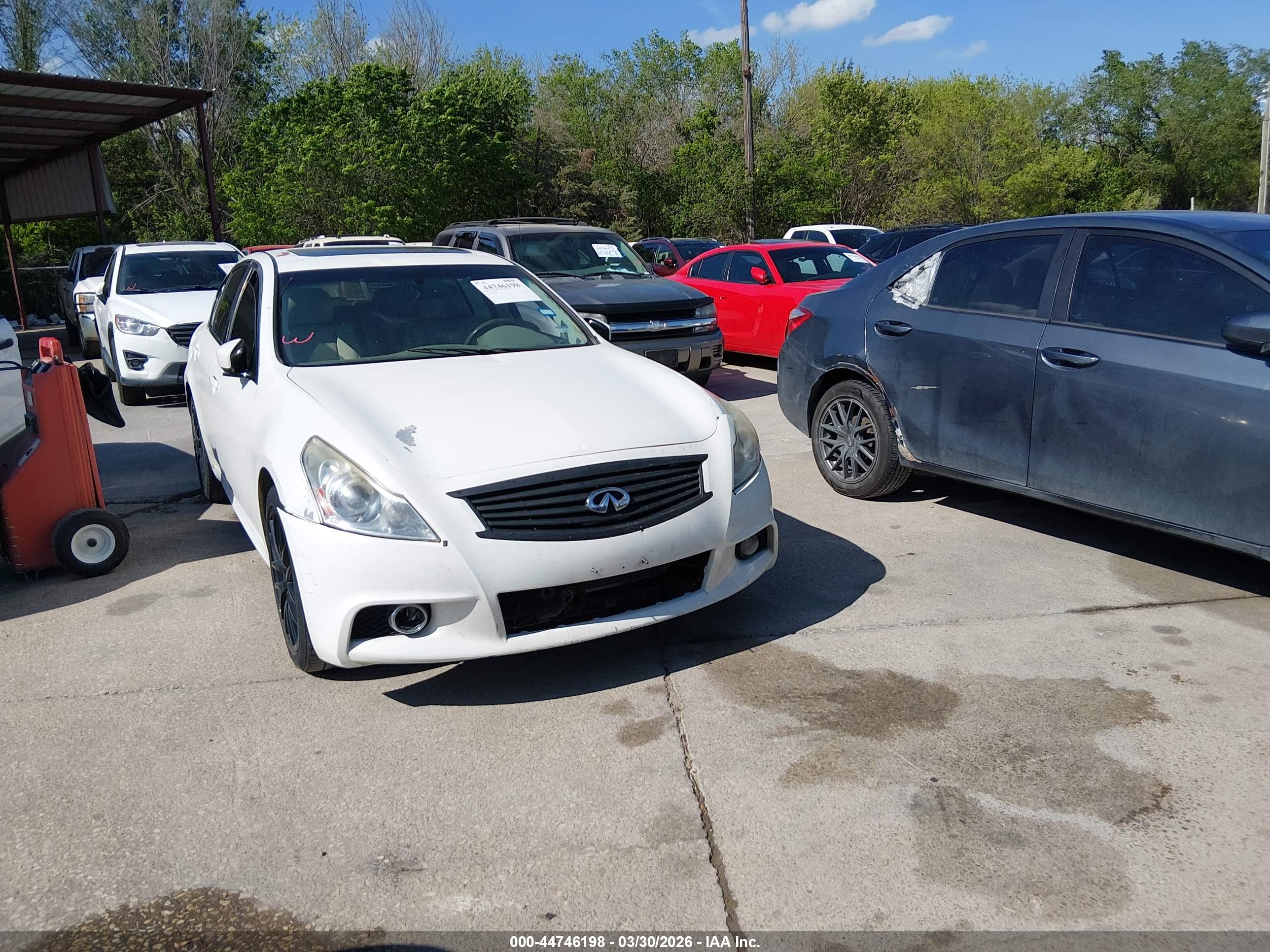 INFINITI G37 image 6