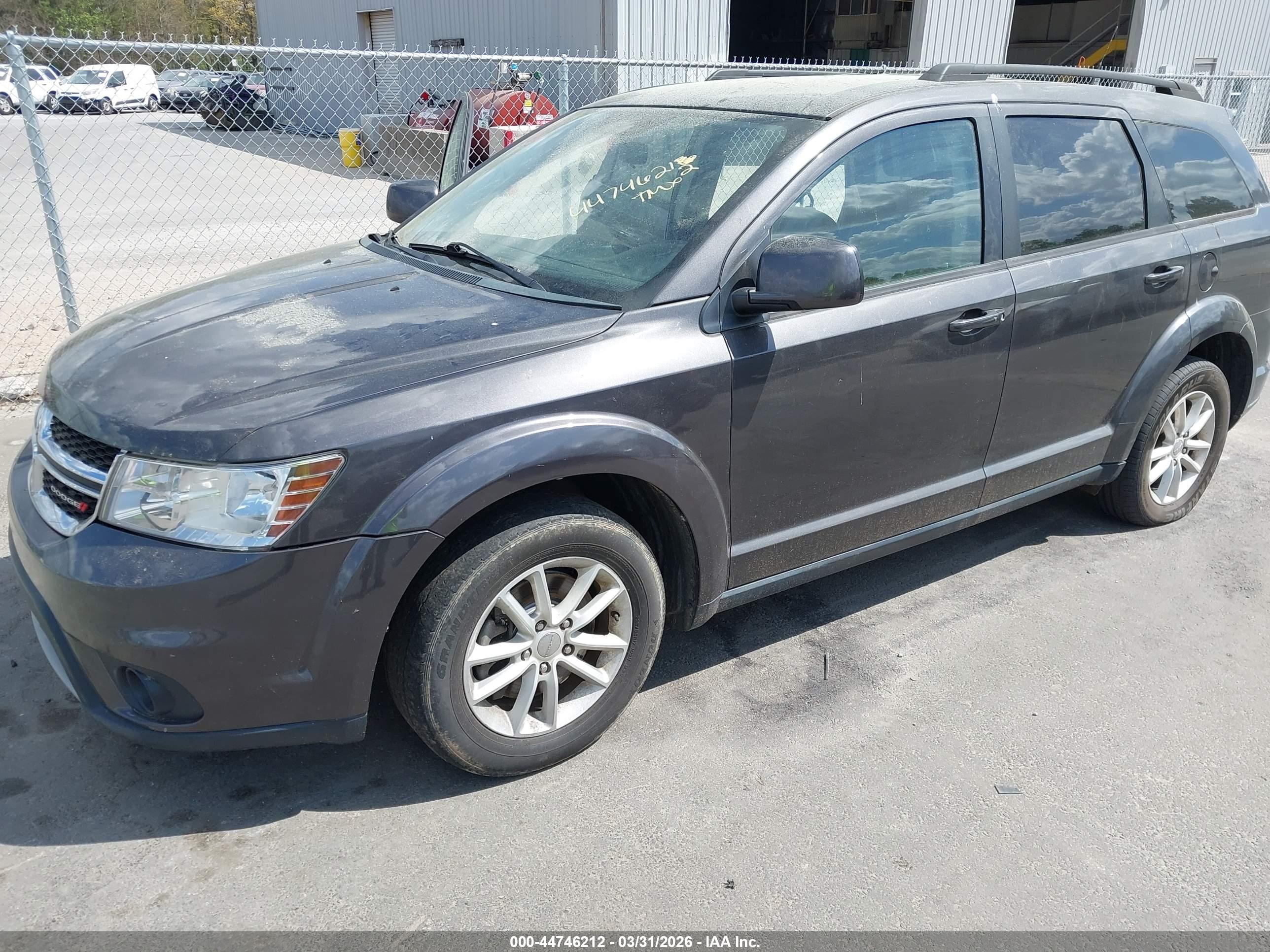 DODGE JOURNEY image 2