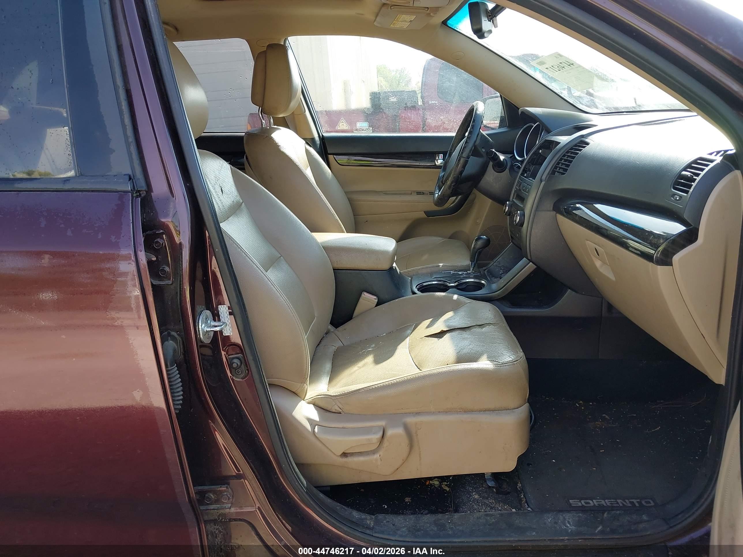 KIA SORENTO image 5