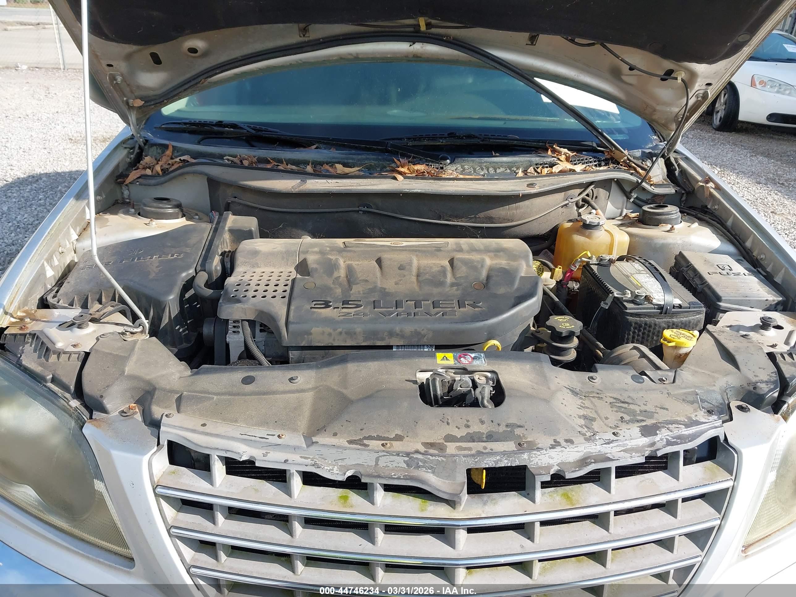 CHRYSLER PACIFICA image 10