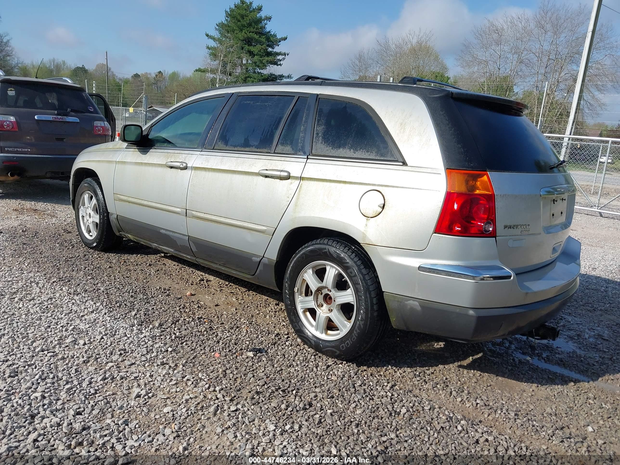 CHRYSLER PACIFICA image 3