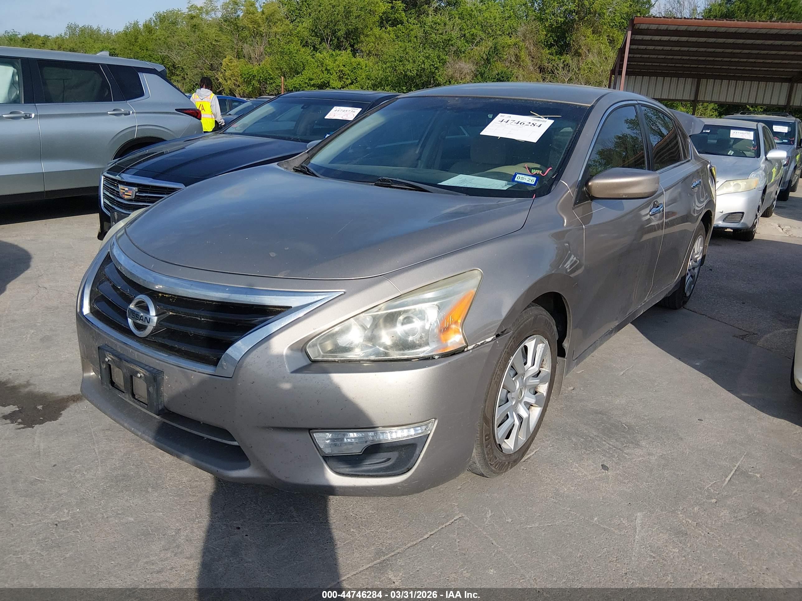 NISSAN ALTIMA image 2