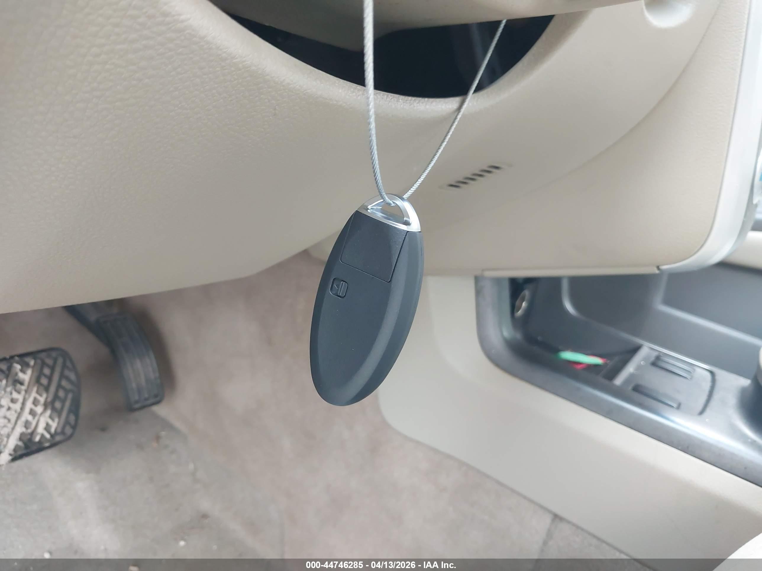 NISSAN MURANO image 11