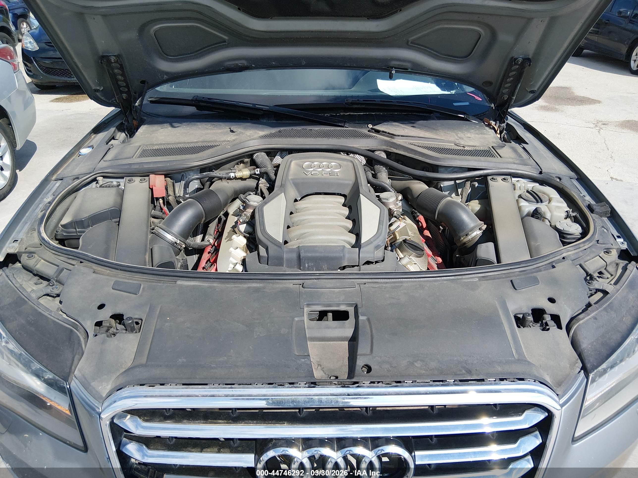 AUDI A8 image 10