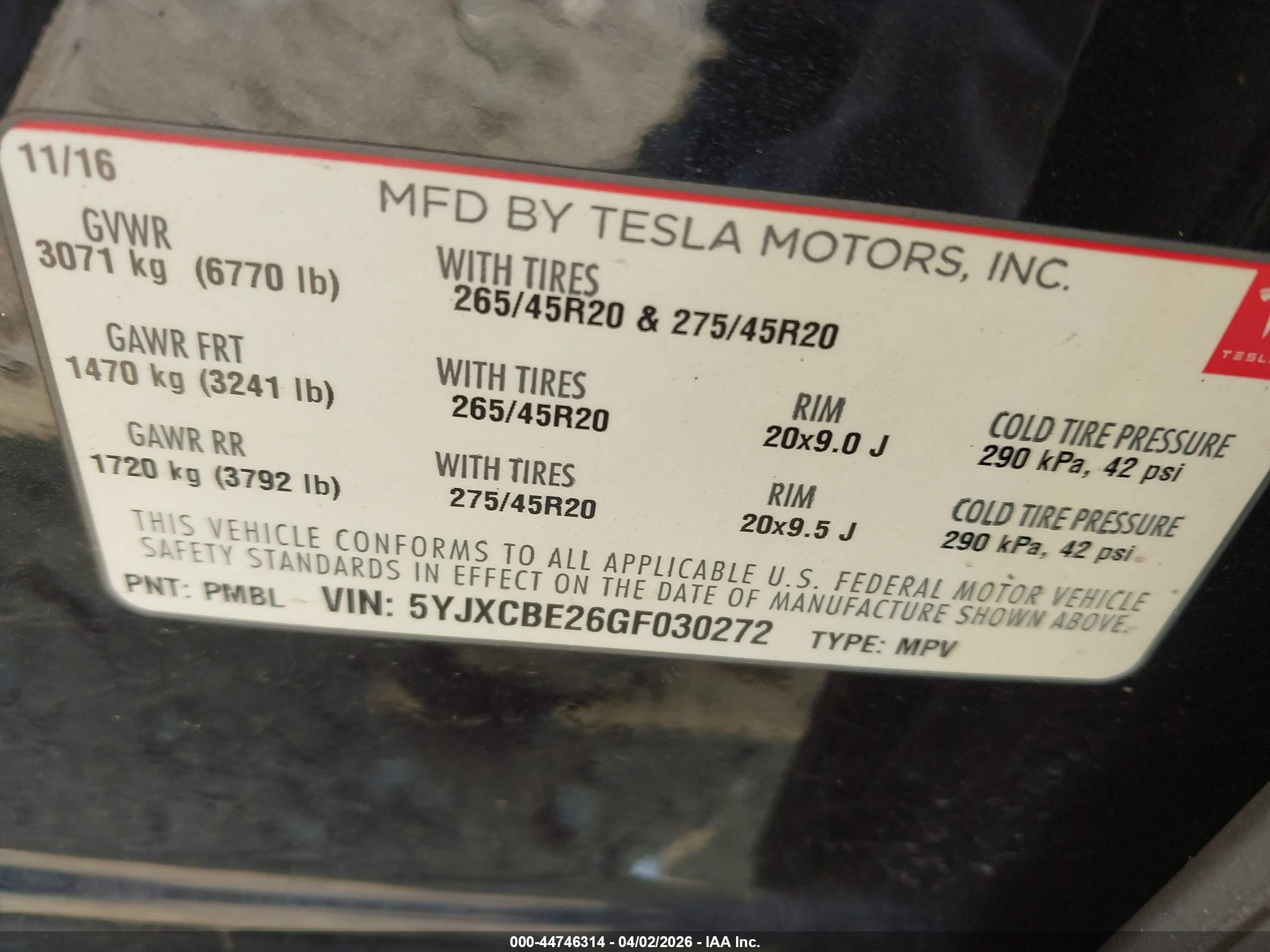 TESLA MODEL image 9