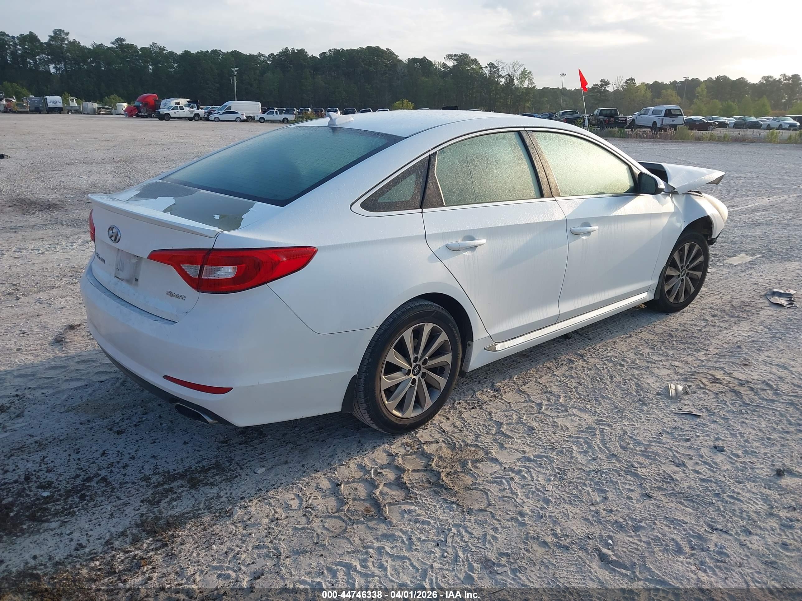 HYUNDAI SONATA image 4