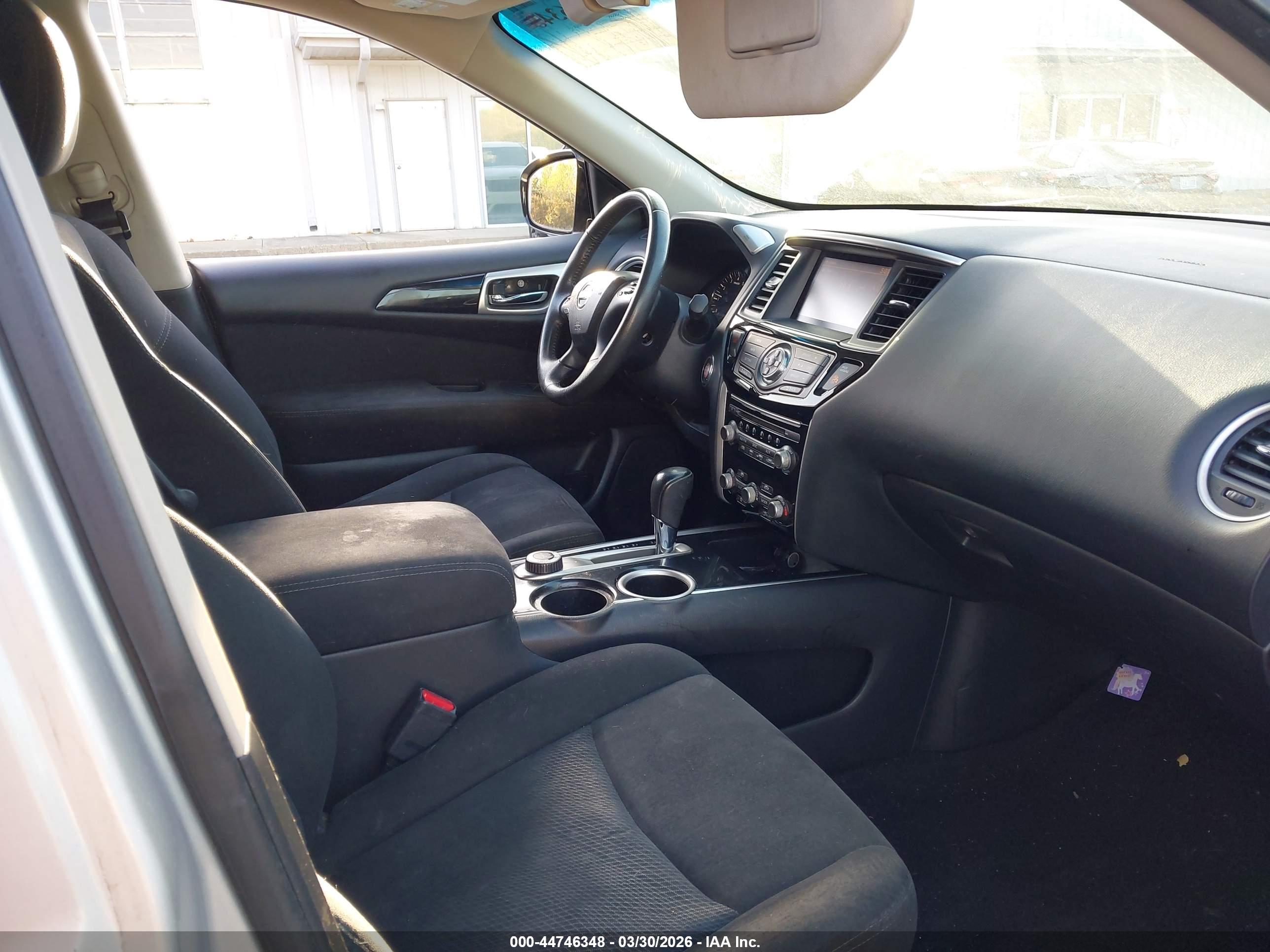 NISSAN PATHFINDER image 5