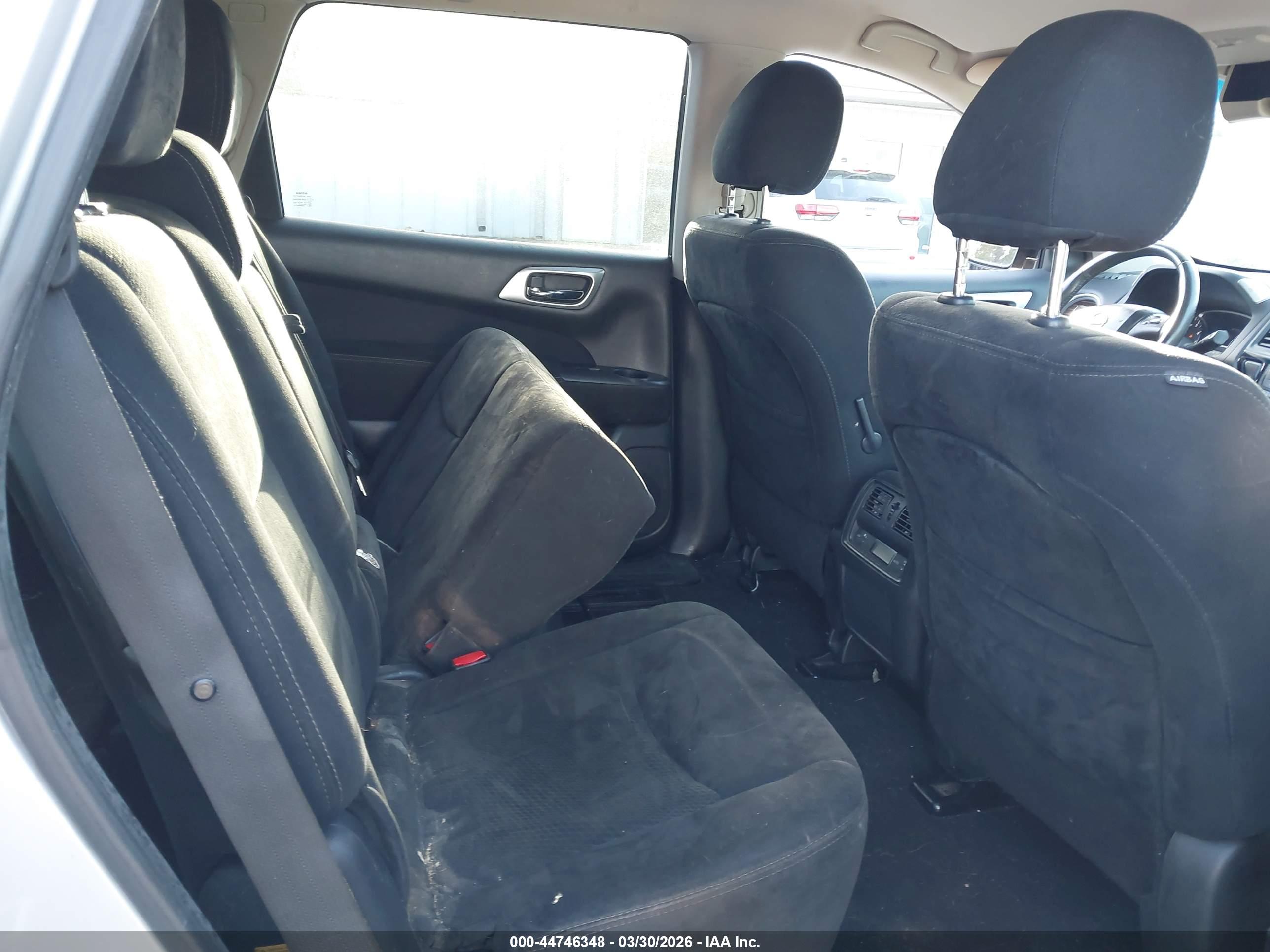 NISSAN PATHFINDER image 8