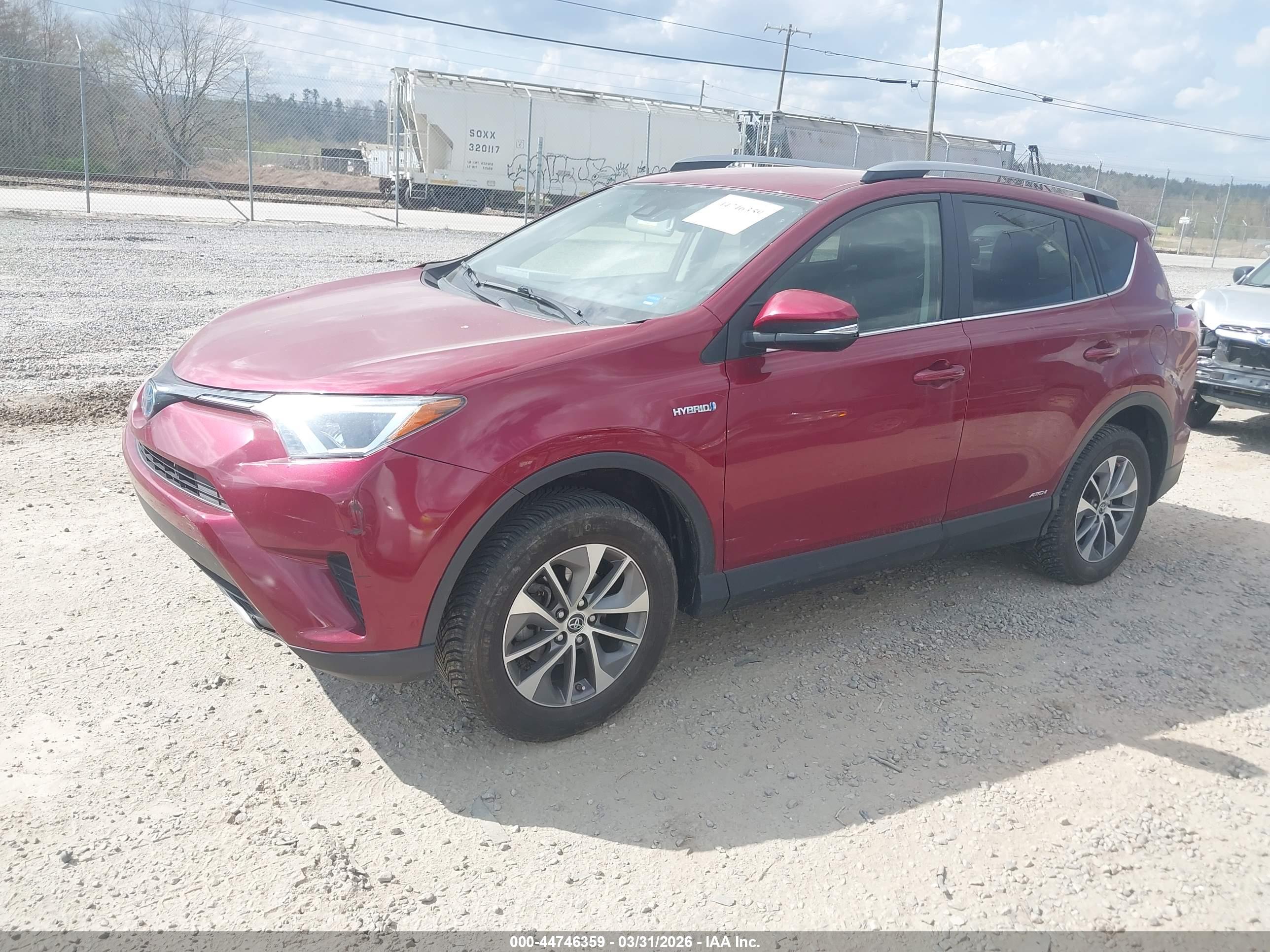 TOYOTA RAV4 image 2