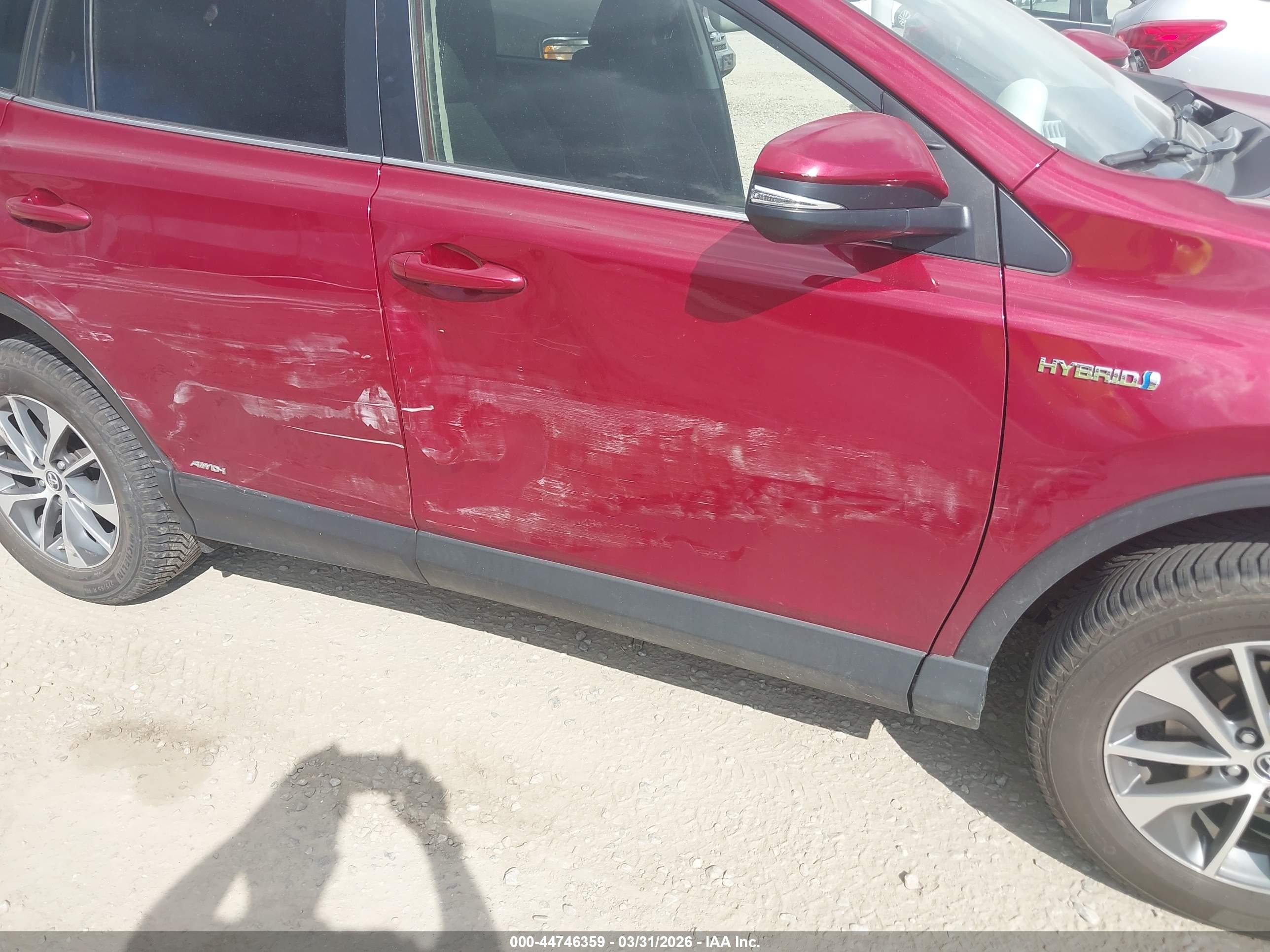 TOYOTA RAV4 image 6