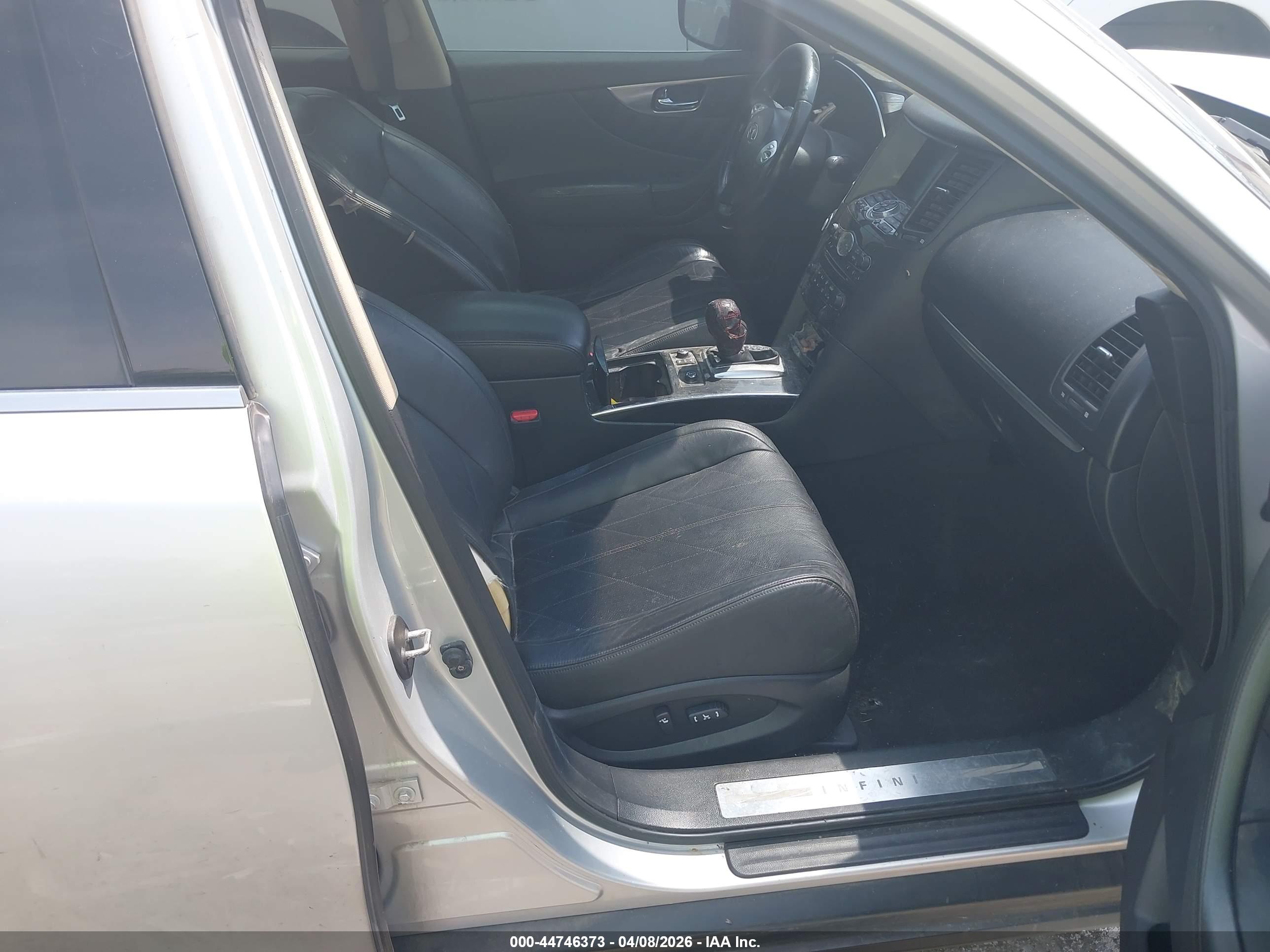 INFINITI FX35 image 5