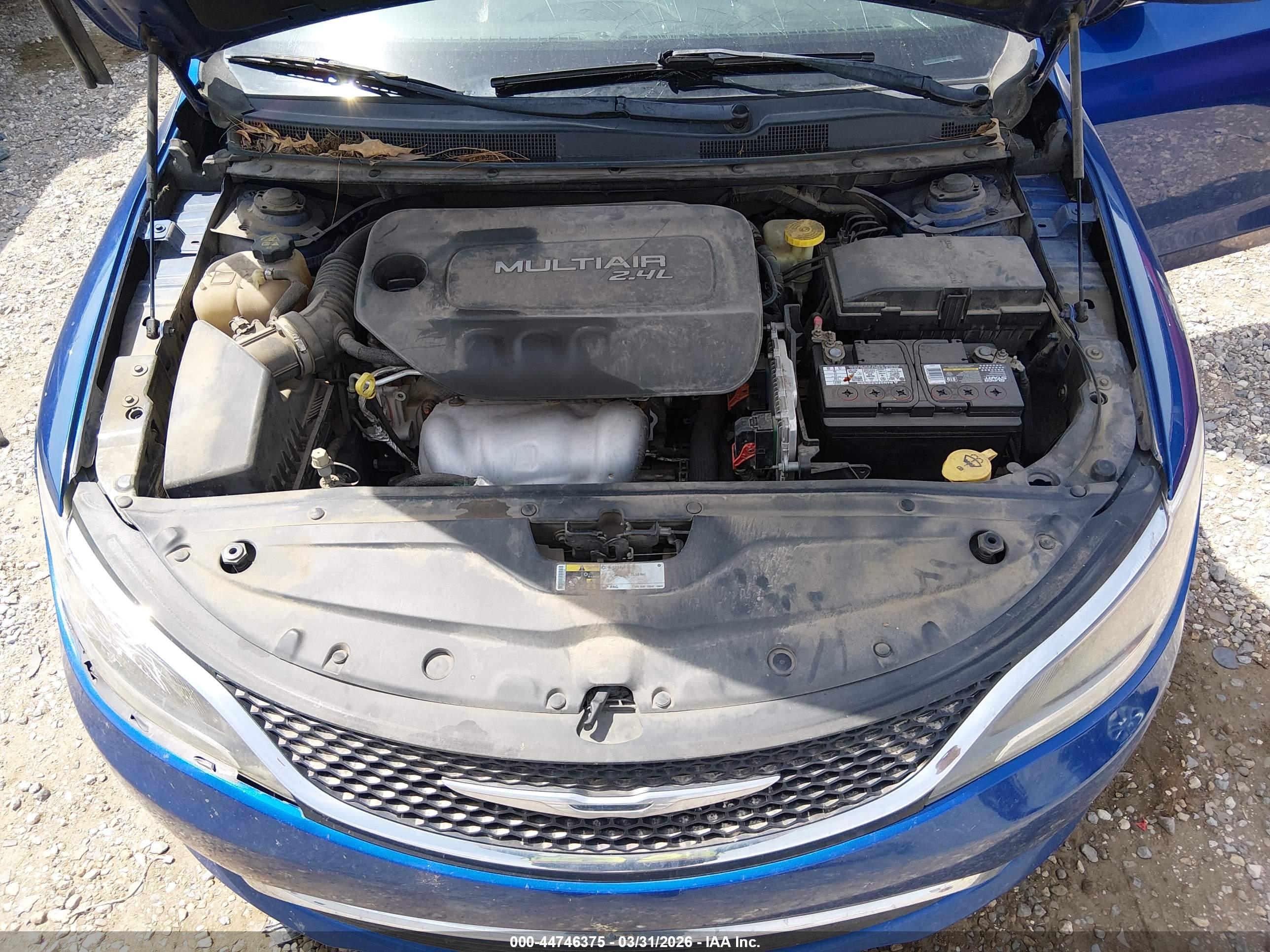 CHRYSLER 200 image 10