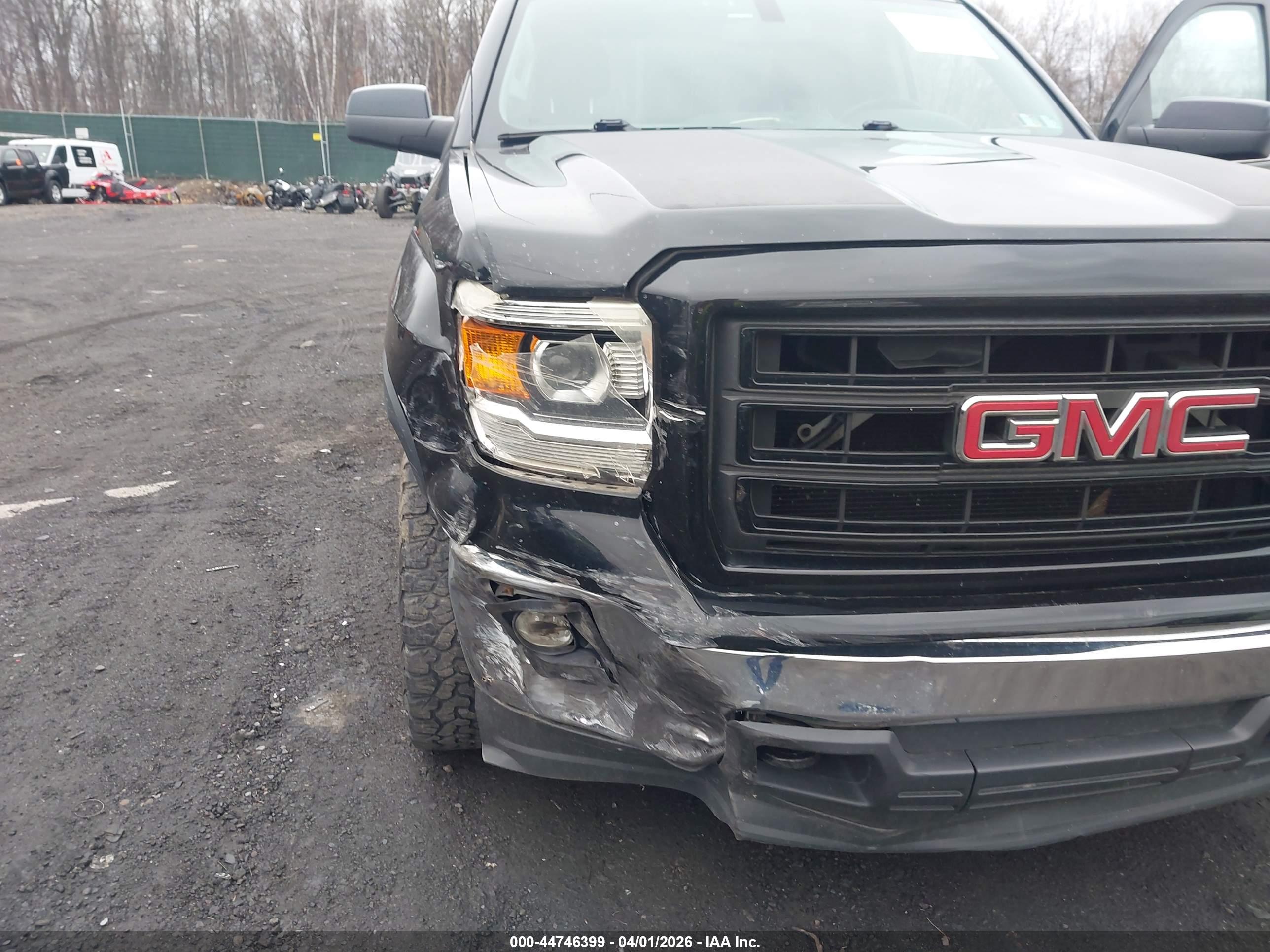 GMC SIERRA image 6