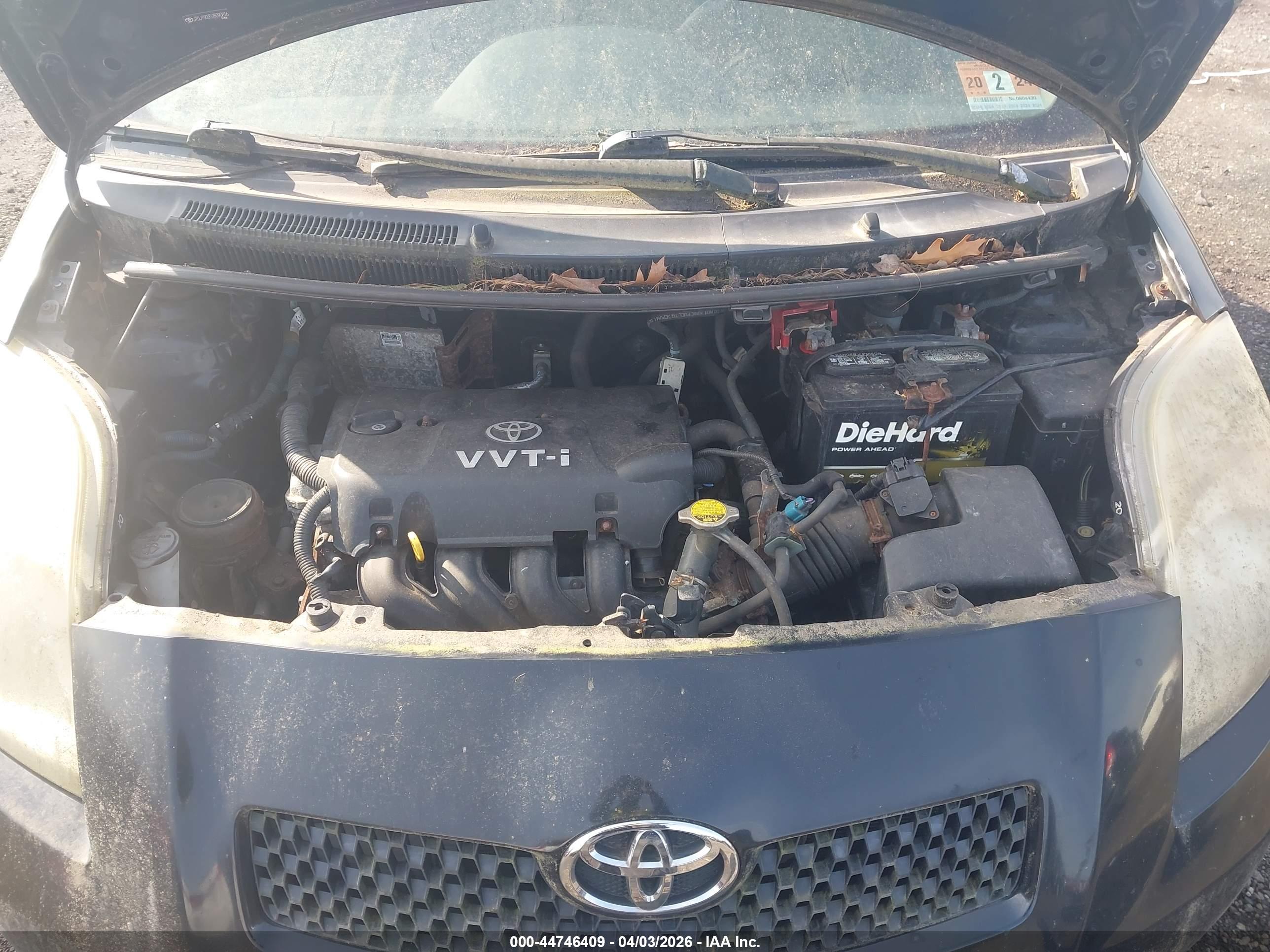 TOYOTA YARIS image 10