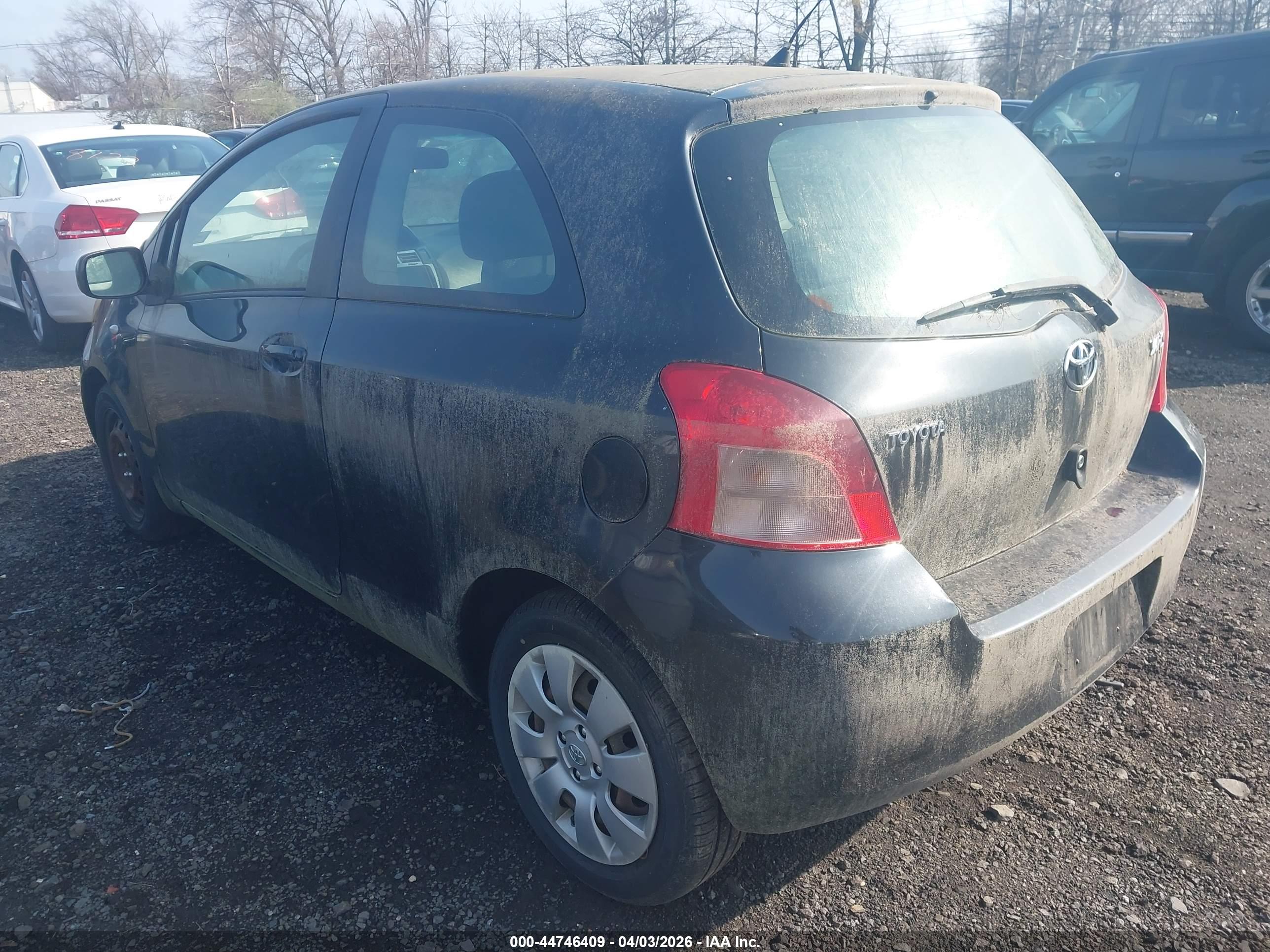 TOYOTA YARIS image 3