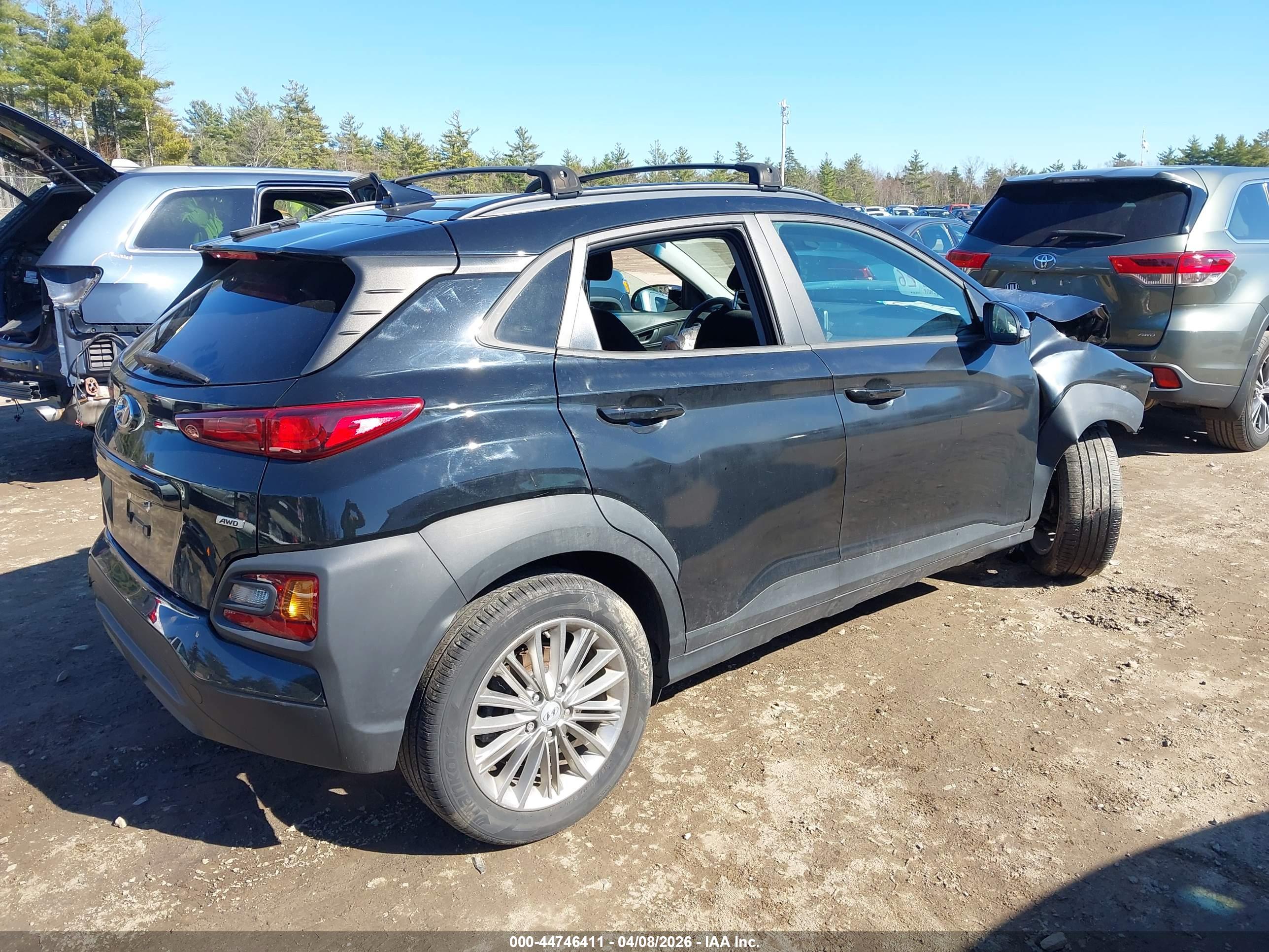 HYUNDAI KONA image 4