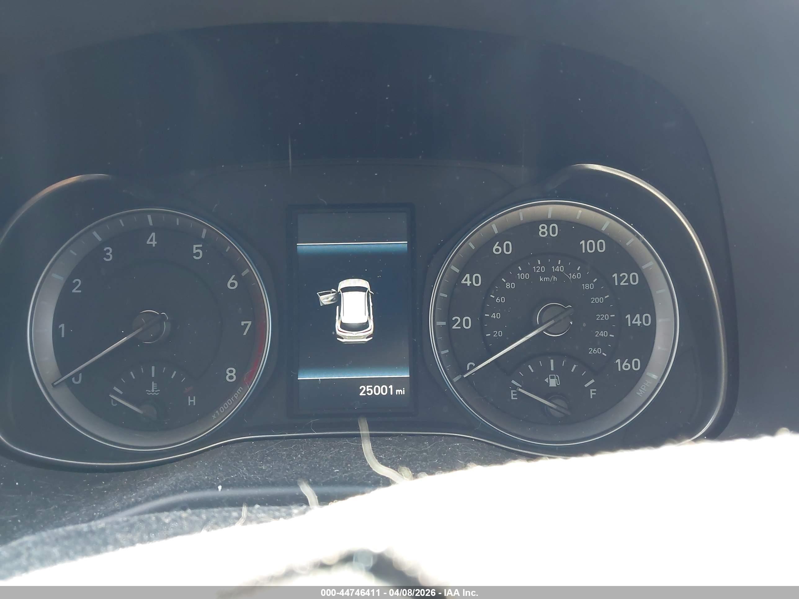 HYUNDAI KONA image 7